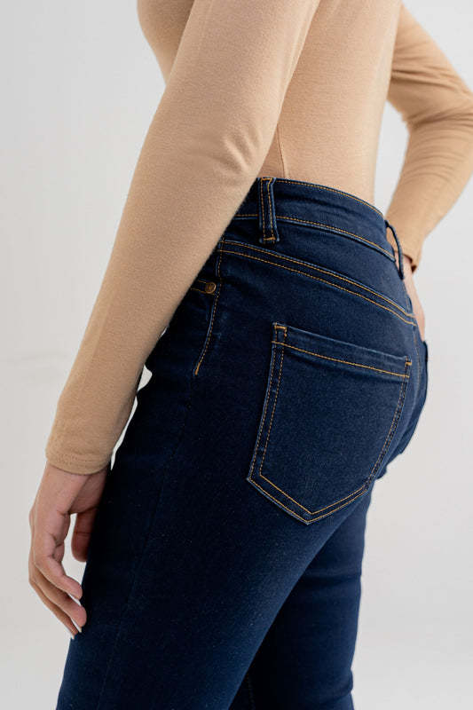 Amyra Basic Fit Jeans - Hustle N Holla
