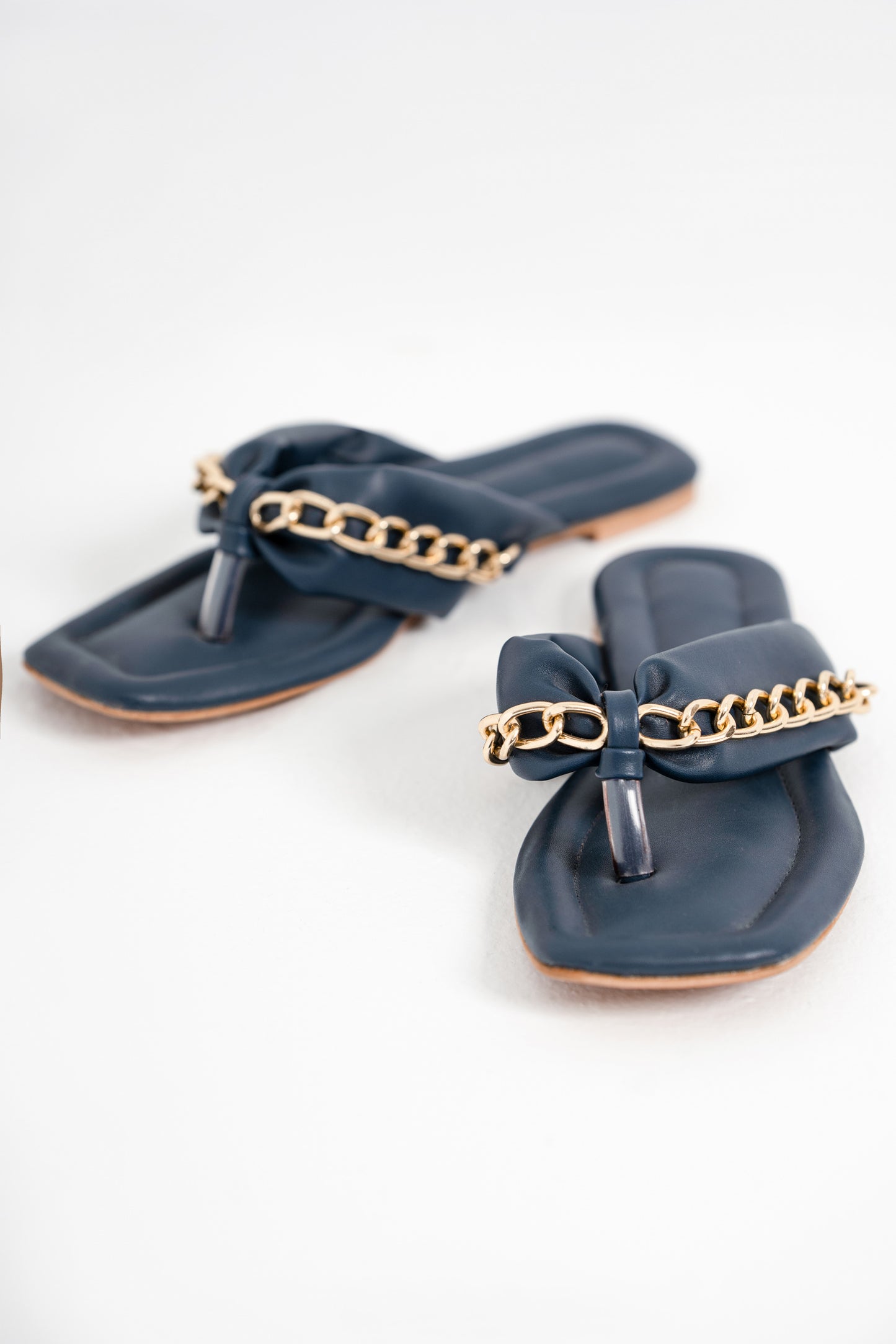 Chain Detail Flats - Hustle N Holla