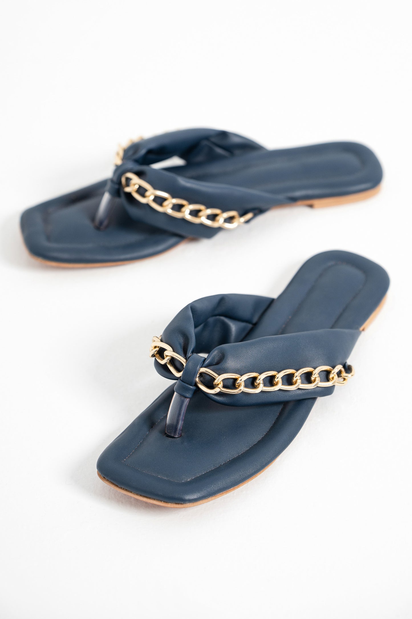 Chain Detail Flats - Hustle N Holla