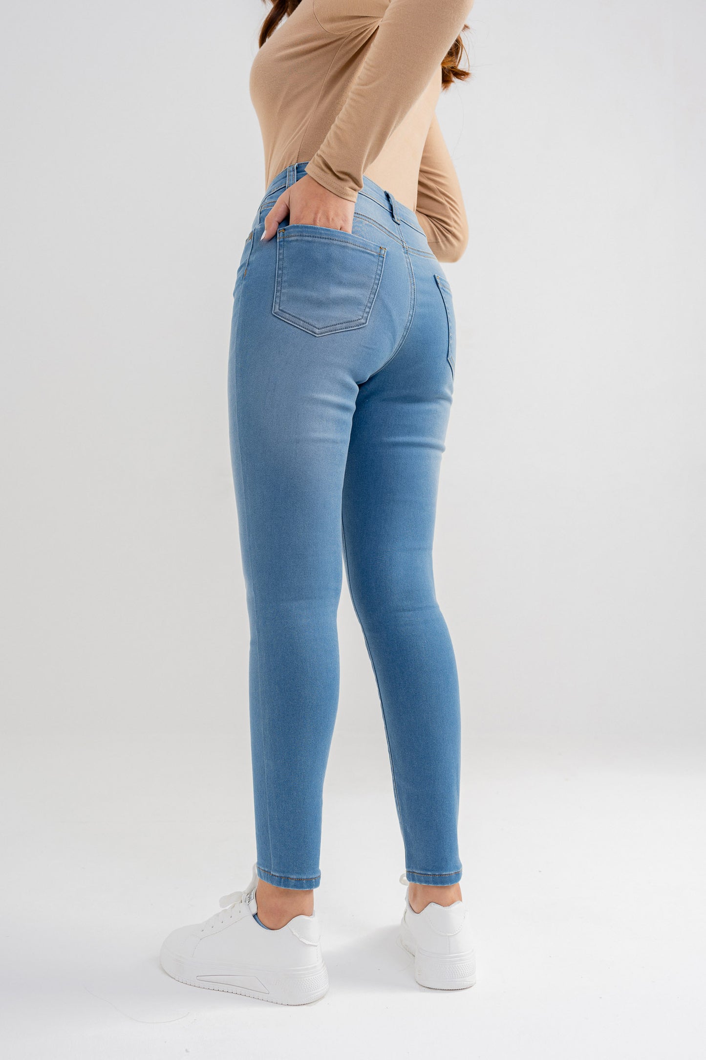 Elira Basic Fit Jeans