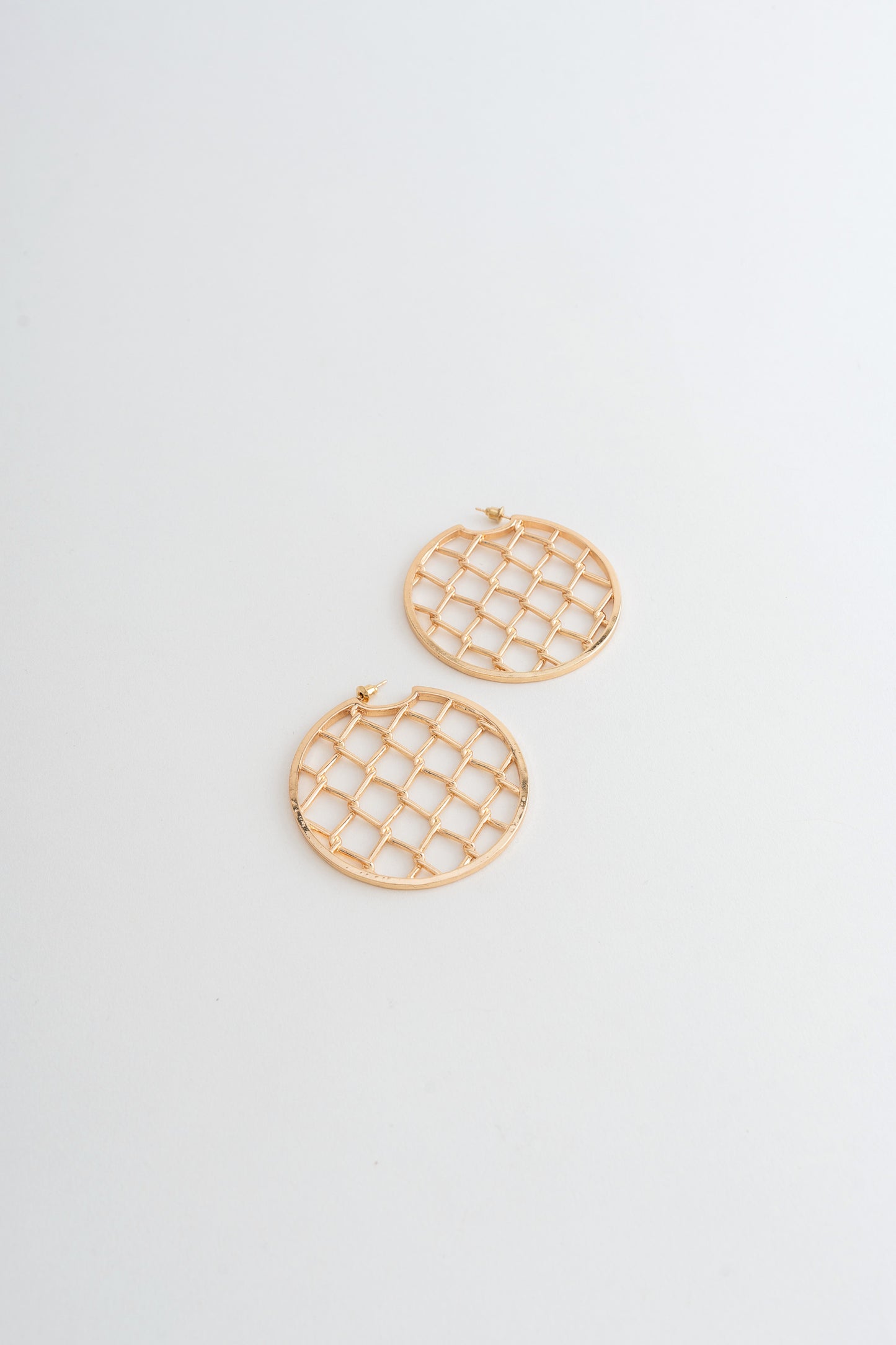 Golden Ezra Earrings - Hustle N Holla