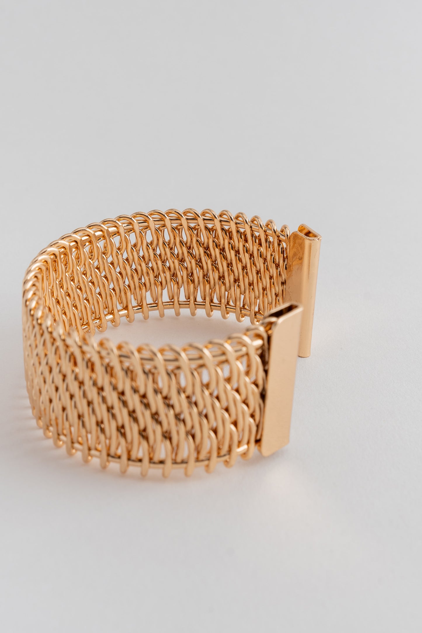 Gold Chain Detail Cuff