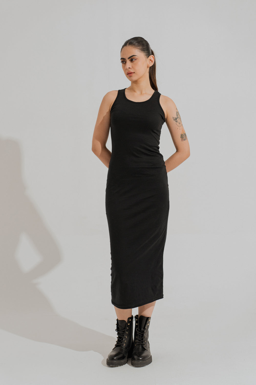 Basic Sleeveless Midi Dress