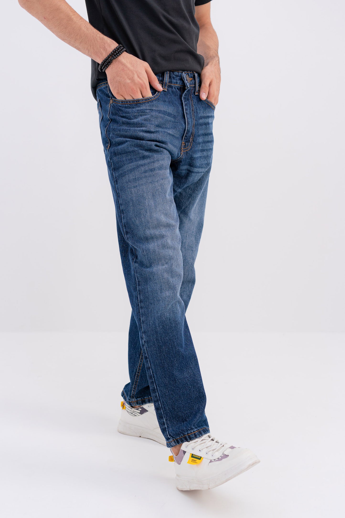Relaxed Straight Fit Jeans