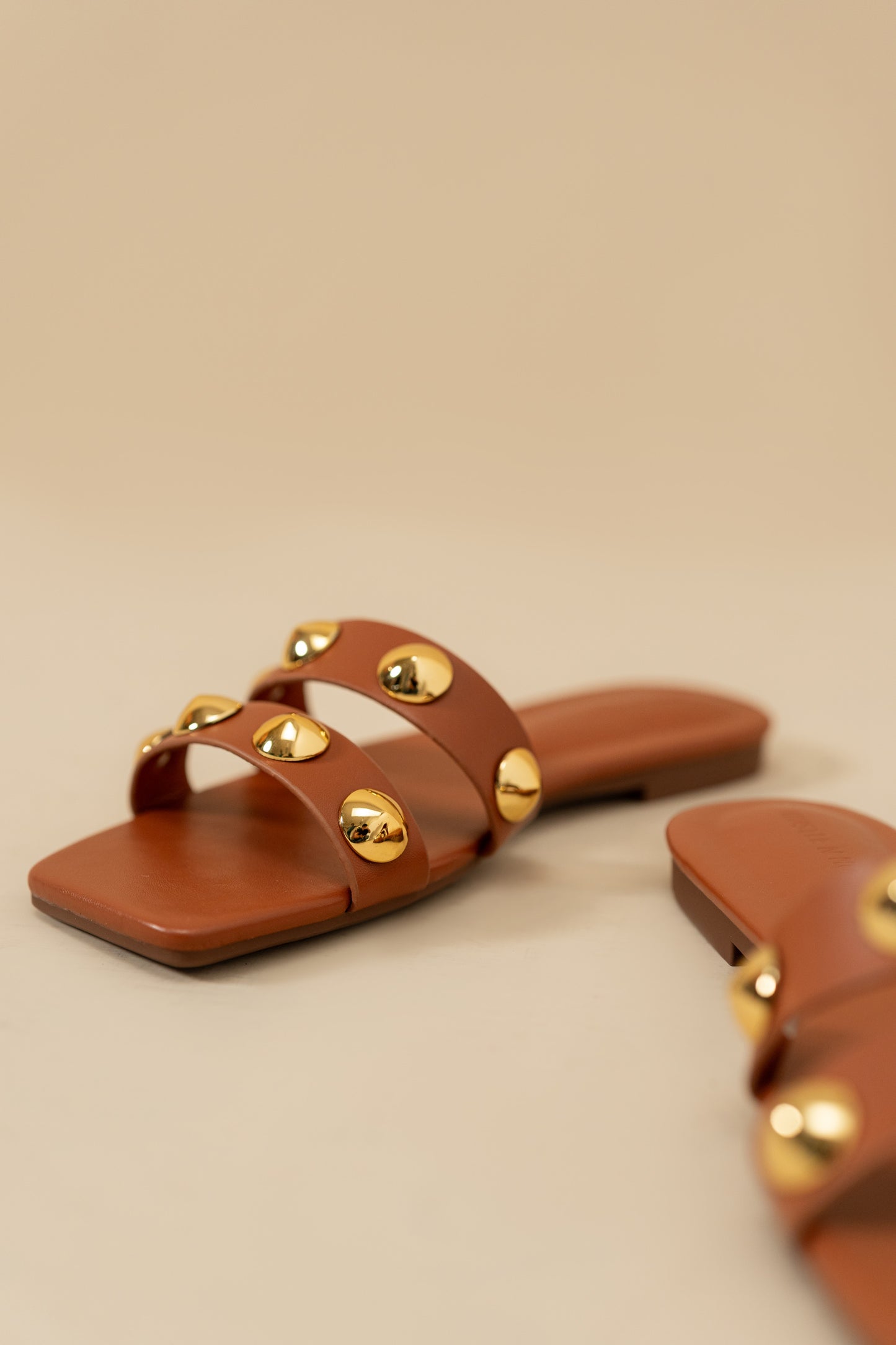 Stappy Stud Flats