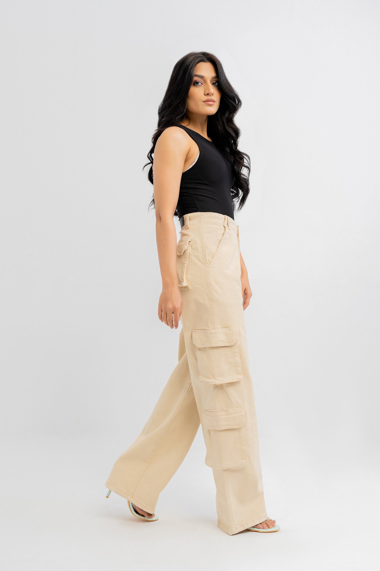 Stone Cargo Pocketed Jeans - Hustle N Holla