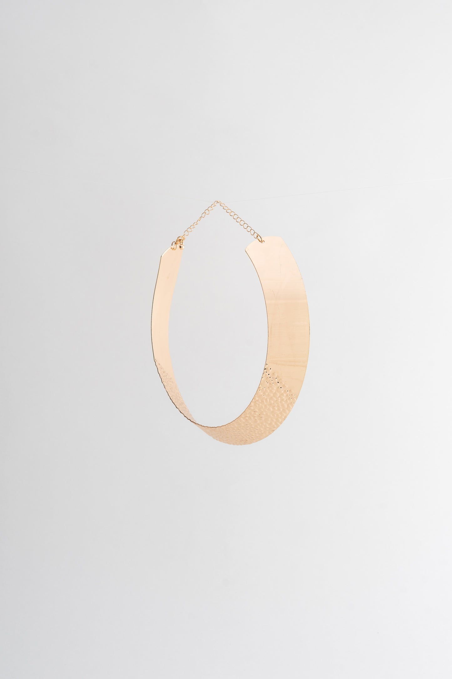 Thea Choker