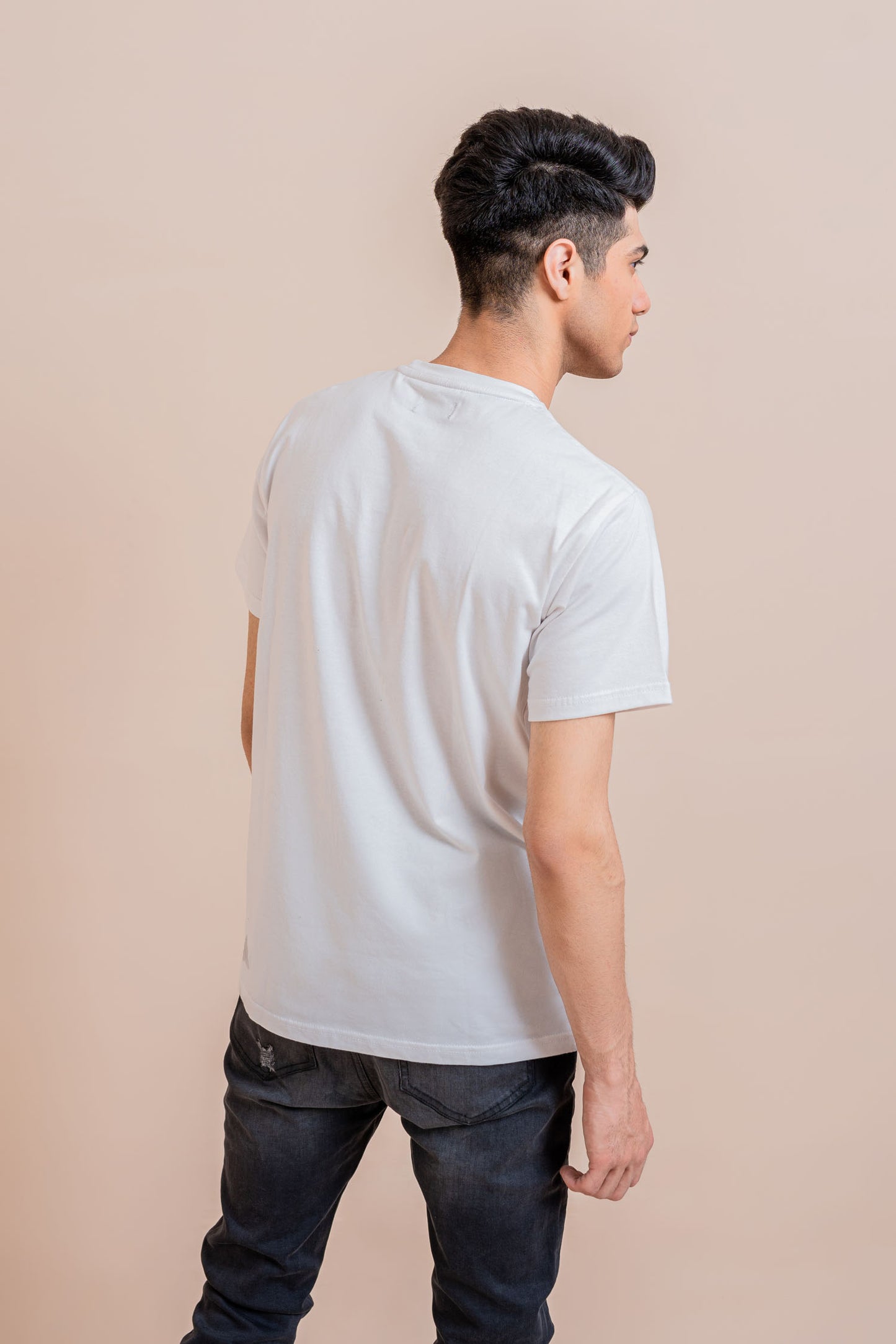 White Challenge your limit graphic T-shirt