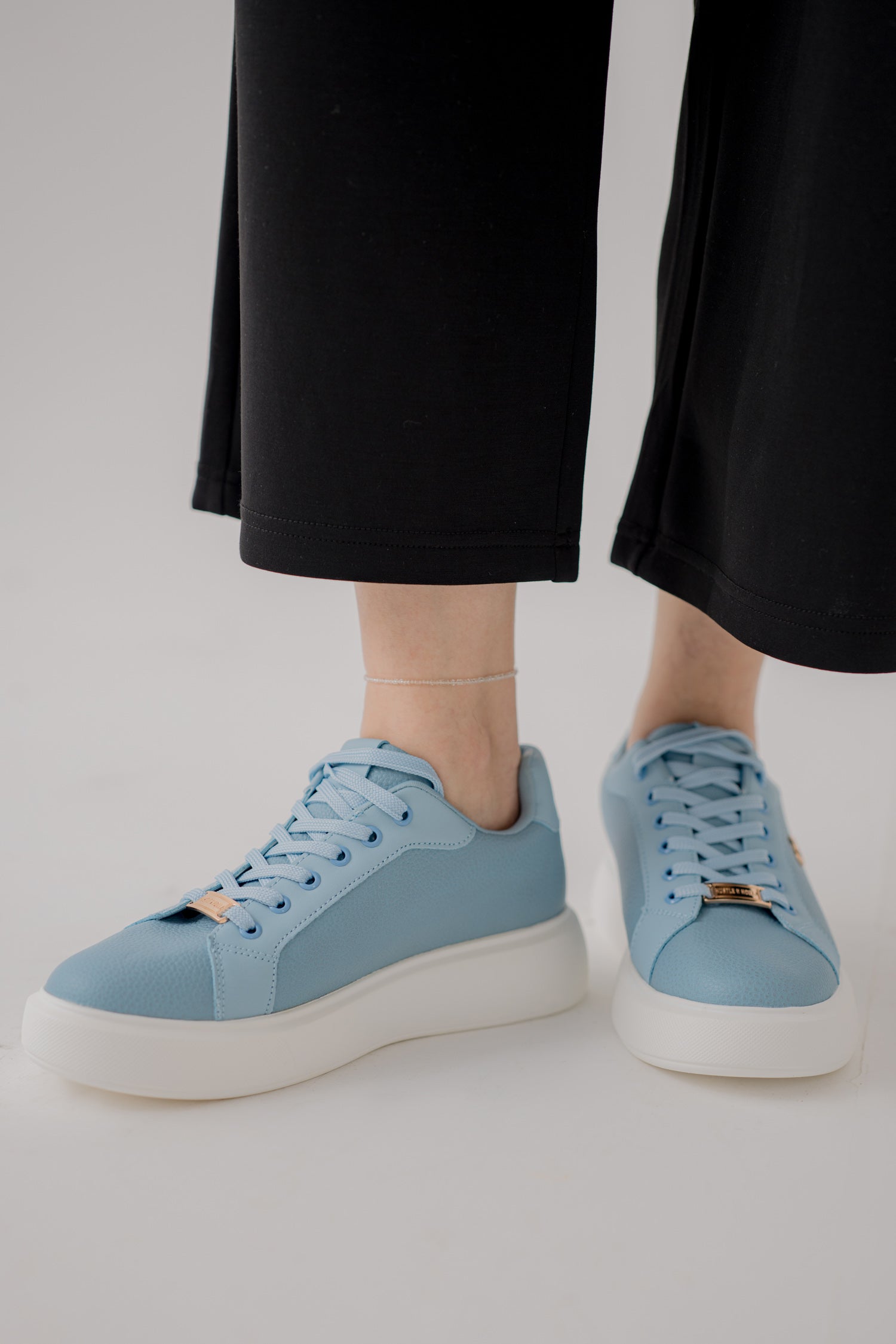 Ice Blue Low Top Sneakers - Hustle N Holla