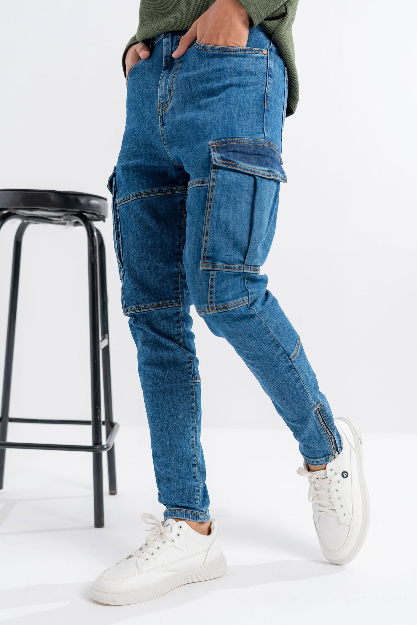 Blue Cargo Pocketed Jeans