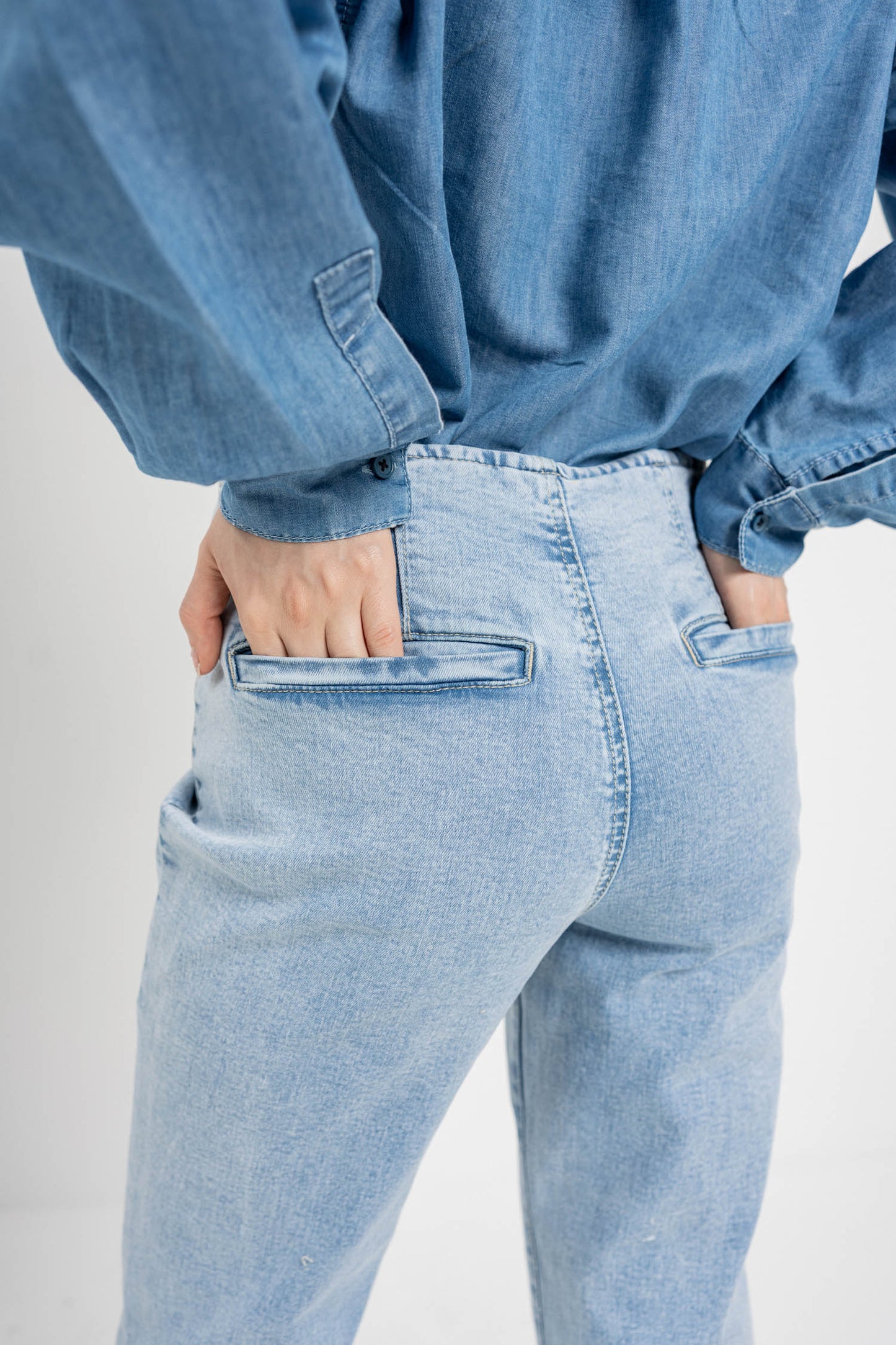 Light Blue Wash Minor Fault Jeans - Hustle N Holla