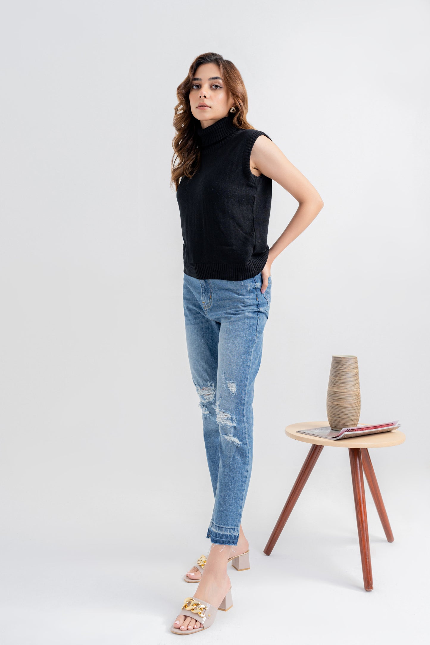 Sleeveless Black Hi-neck Sweater