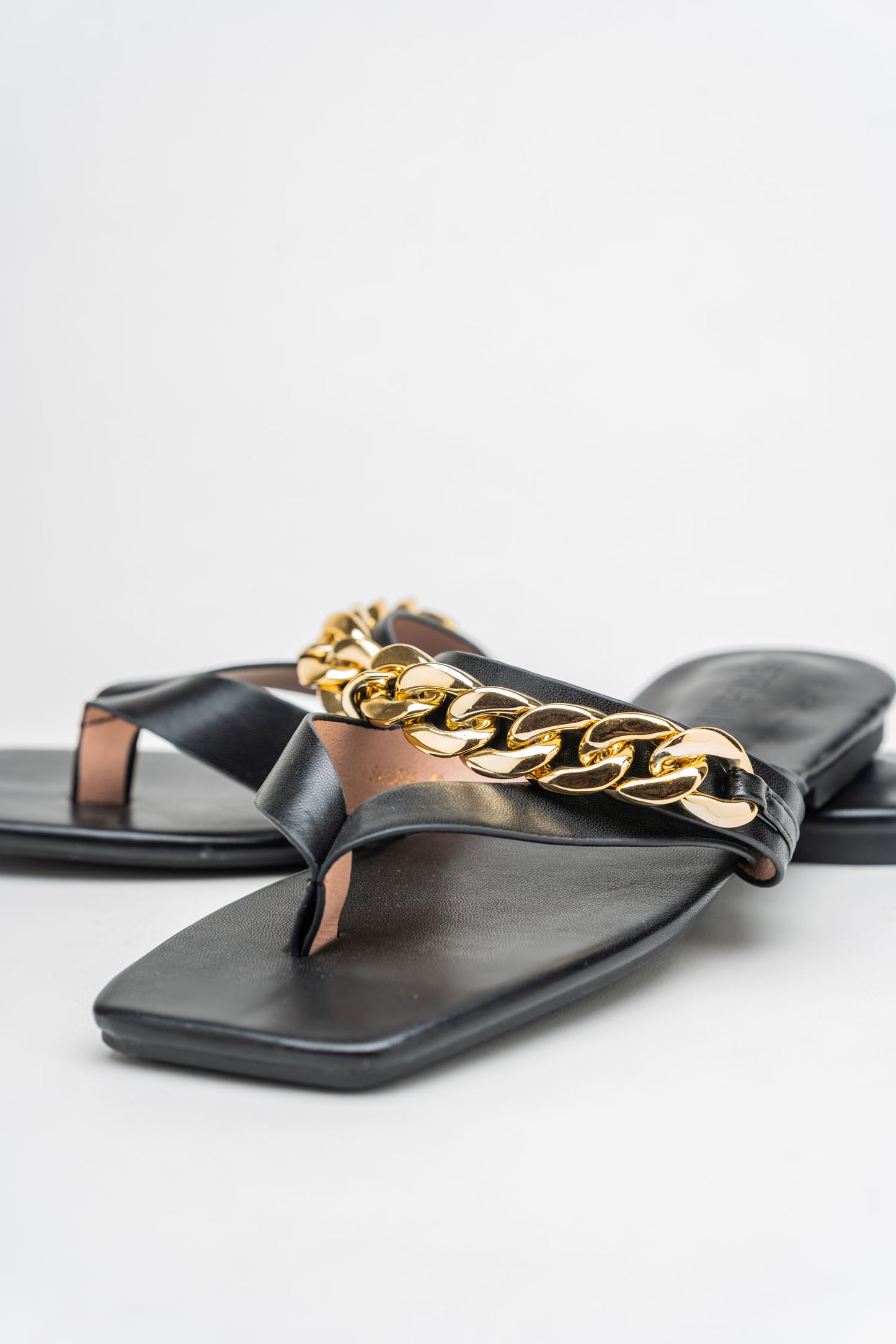 Black Classy Chain Detail Flats - Hustle N Holla