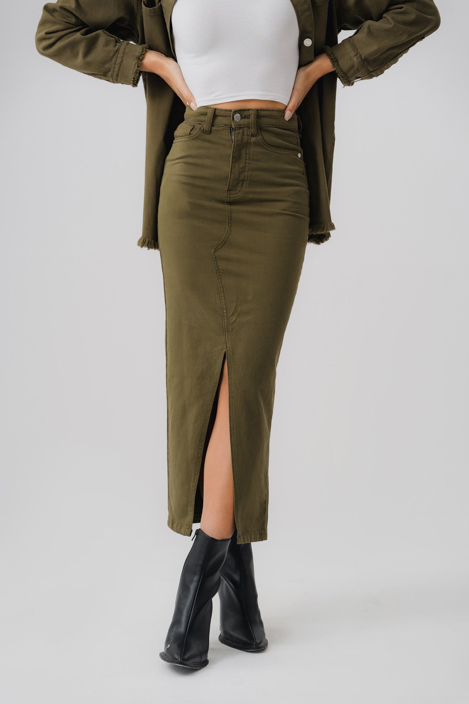 Light army green pencil skirt hotsell