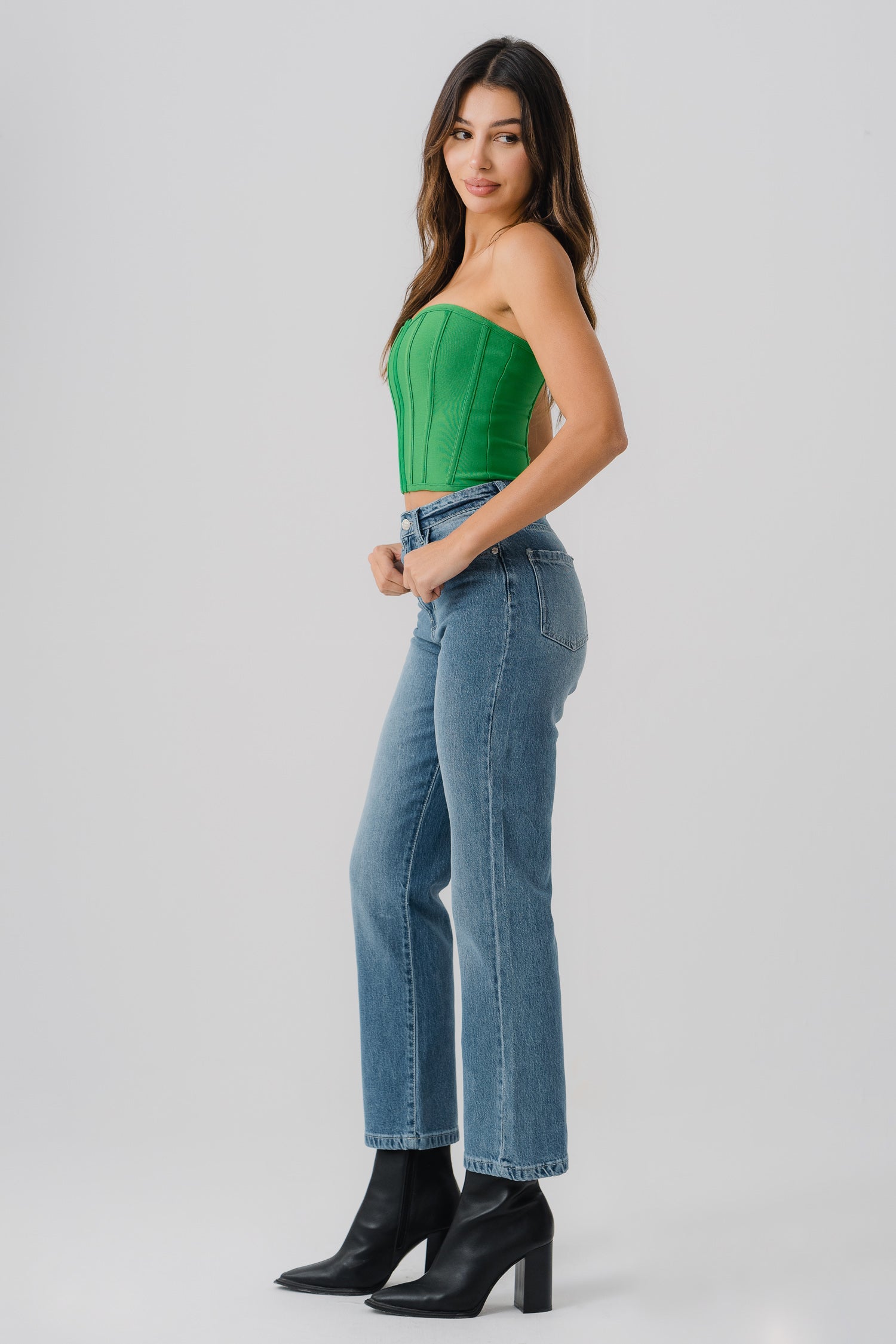 Basic Vintage Wash Straight Fit Jeans - Hustle N Holla