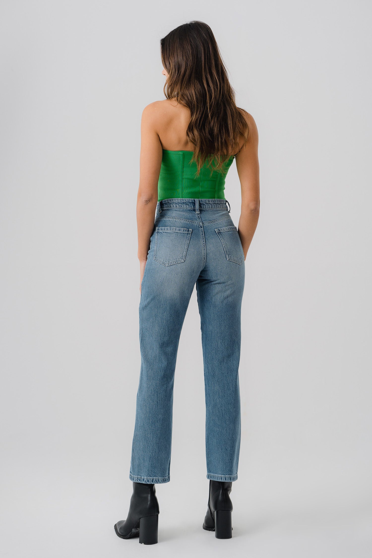 Basic Vintage Wash Straight Fit Jeans - Hustle N Holla