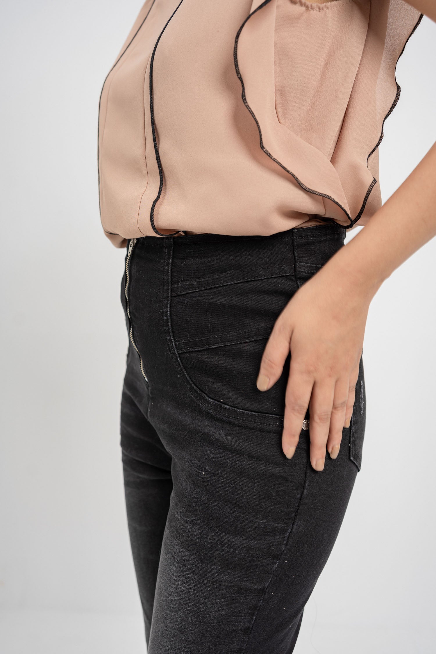 Black Fit Skinny Jeans - Hustle N Holla