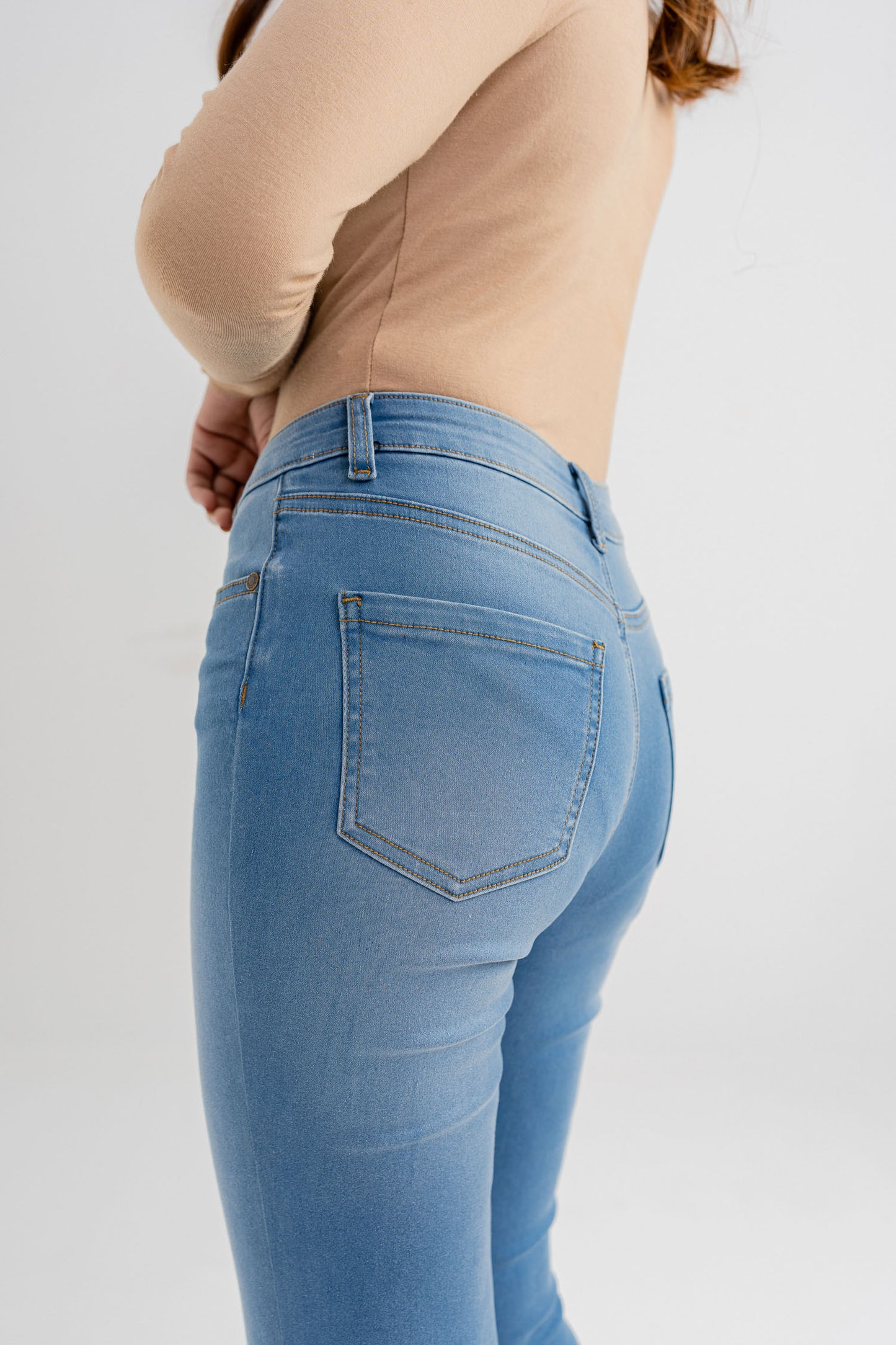 Elira Basic Fit Jeans