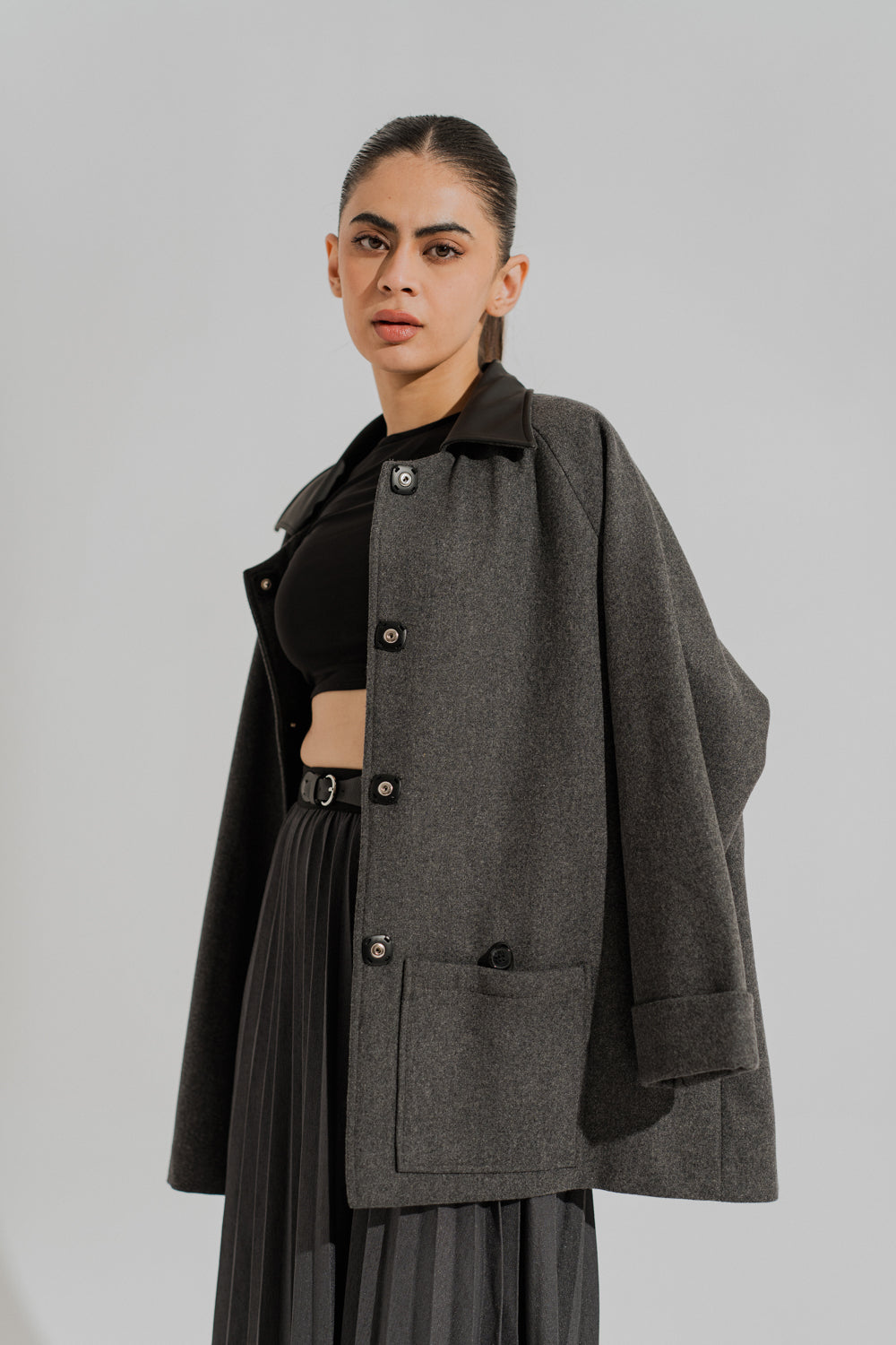Grey Oversized Coat with Contrasting Collar - Hustle N Holla