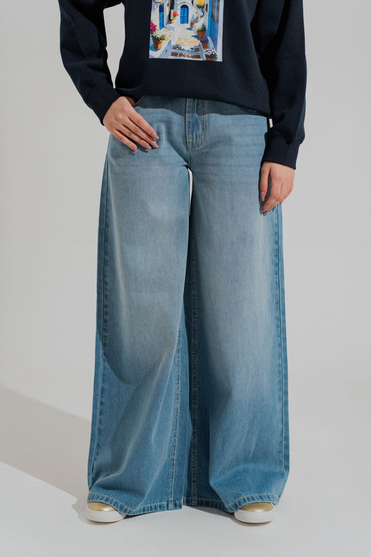 Blue Light Washed Wide Leg Denim Jeans - Hustle N Holla