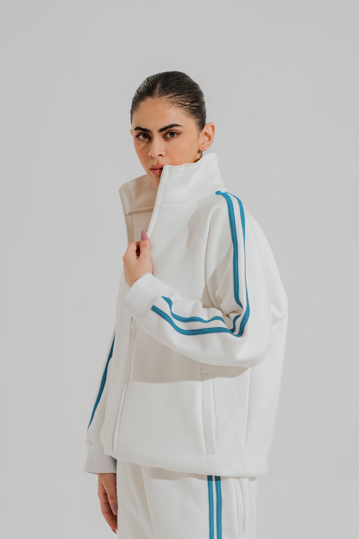 White Relaxed Fit Mock Neck Zipper - Hustle N Holla