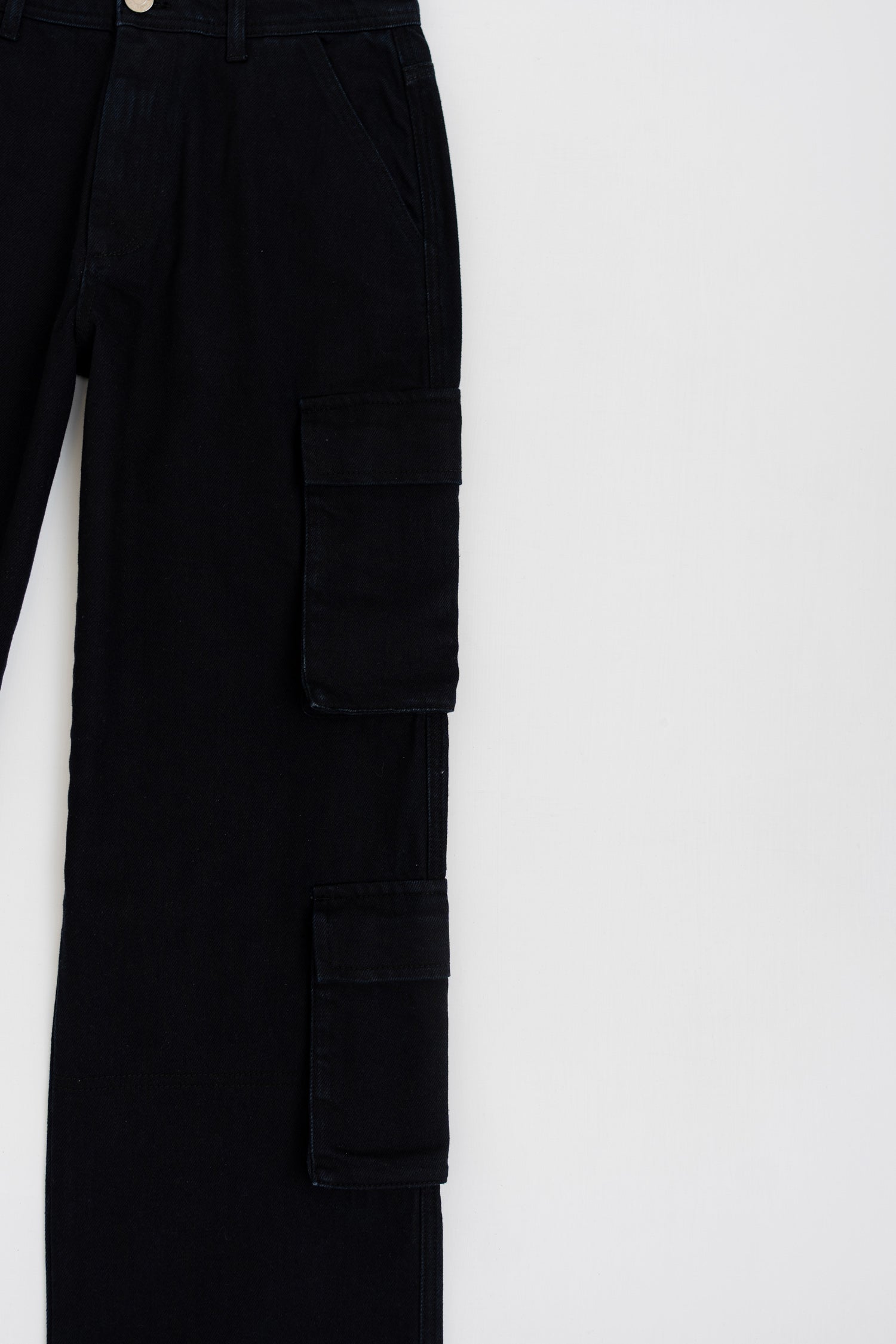 BLACK LOOSE FIT CARGO JEANS - Hustle N Holla