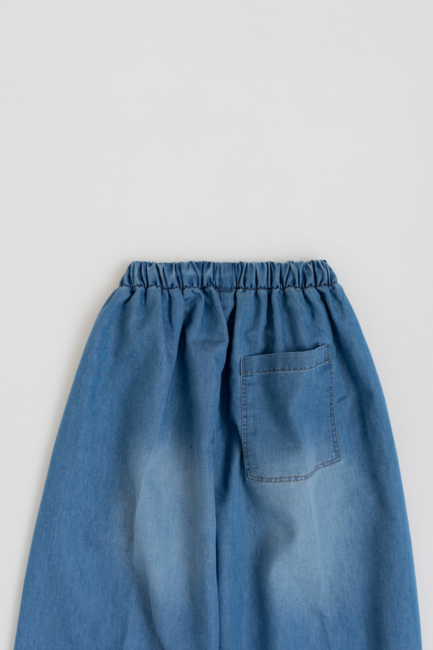 LIGHT WASH CHAMBRAY WIDE LEG DARTED TROUSERS - Hustle N Holla