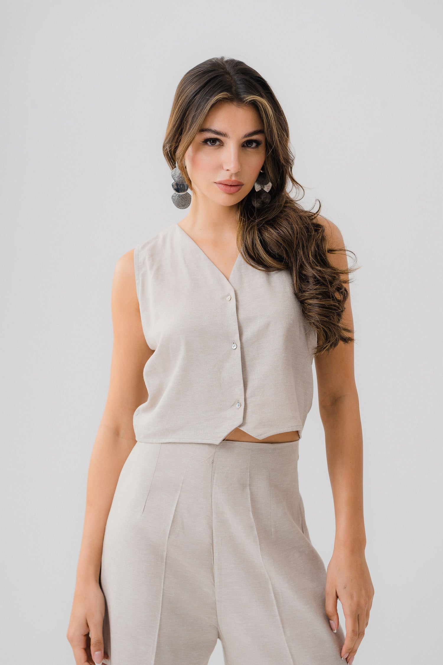 Light Beige V-Neck Sleeveless Top - Hustle N Holla