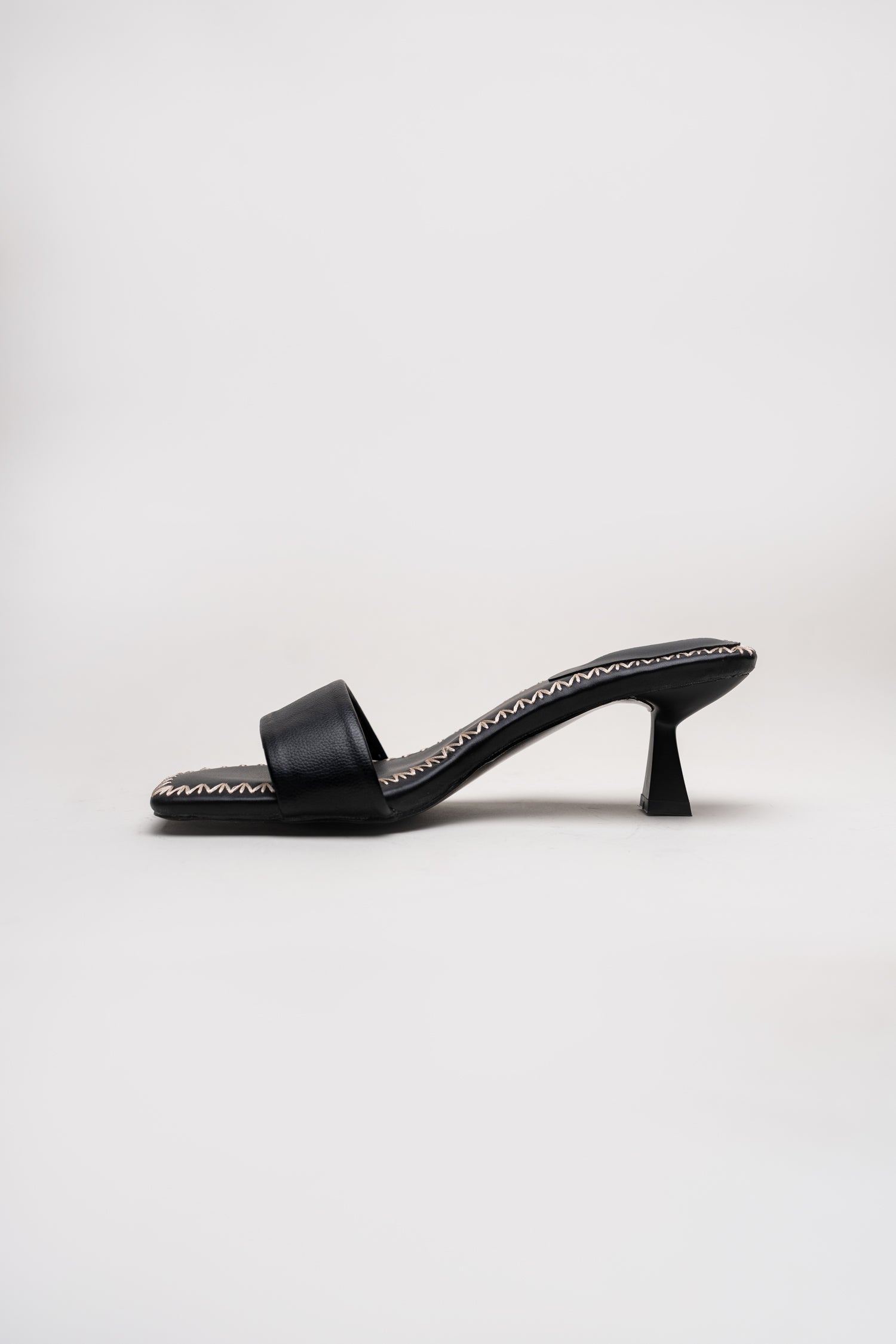 Classic Black Kitten Heels - Hustle N Holla