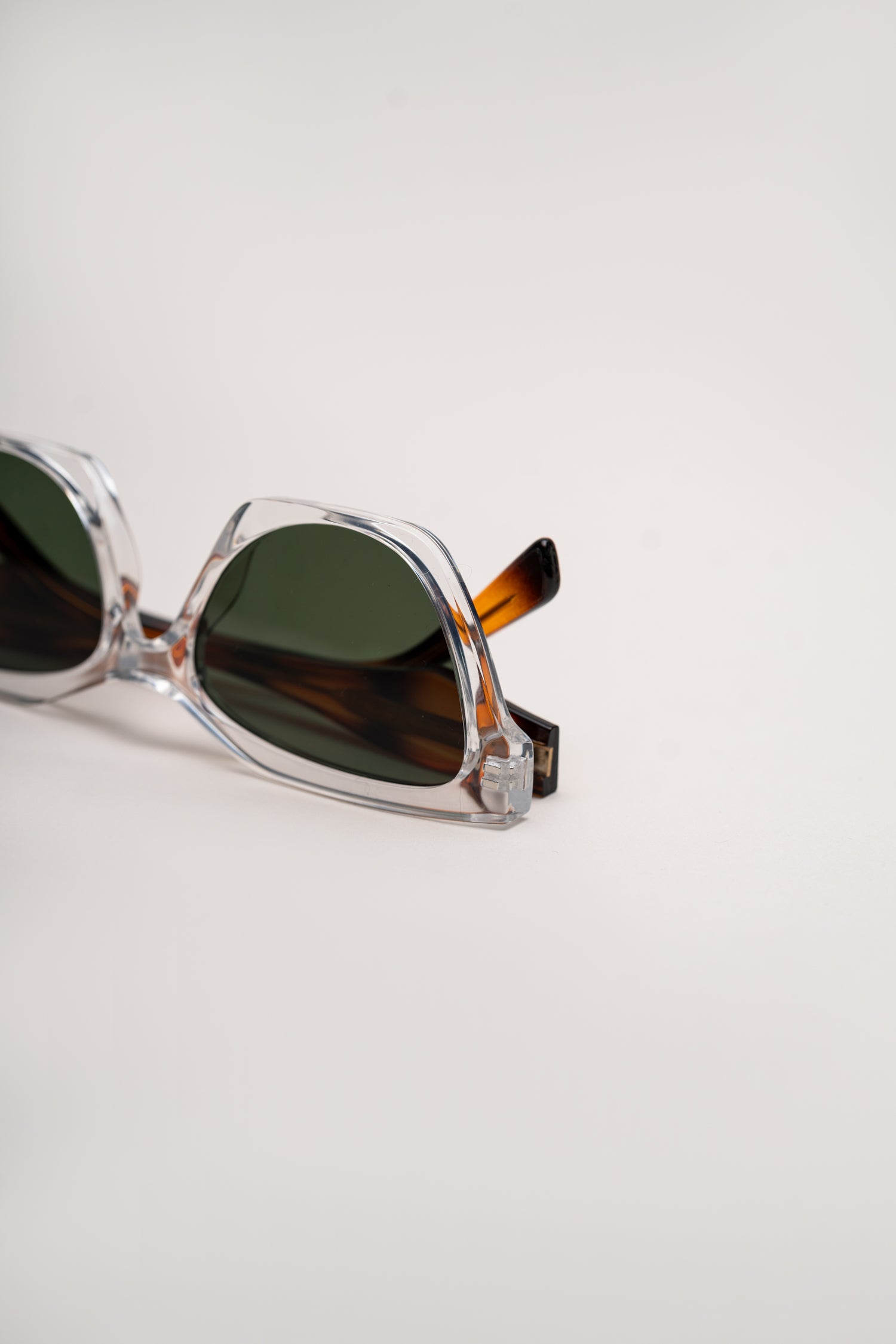 Classic Contrast Sunglasses - Hustle N Holla