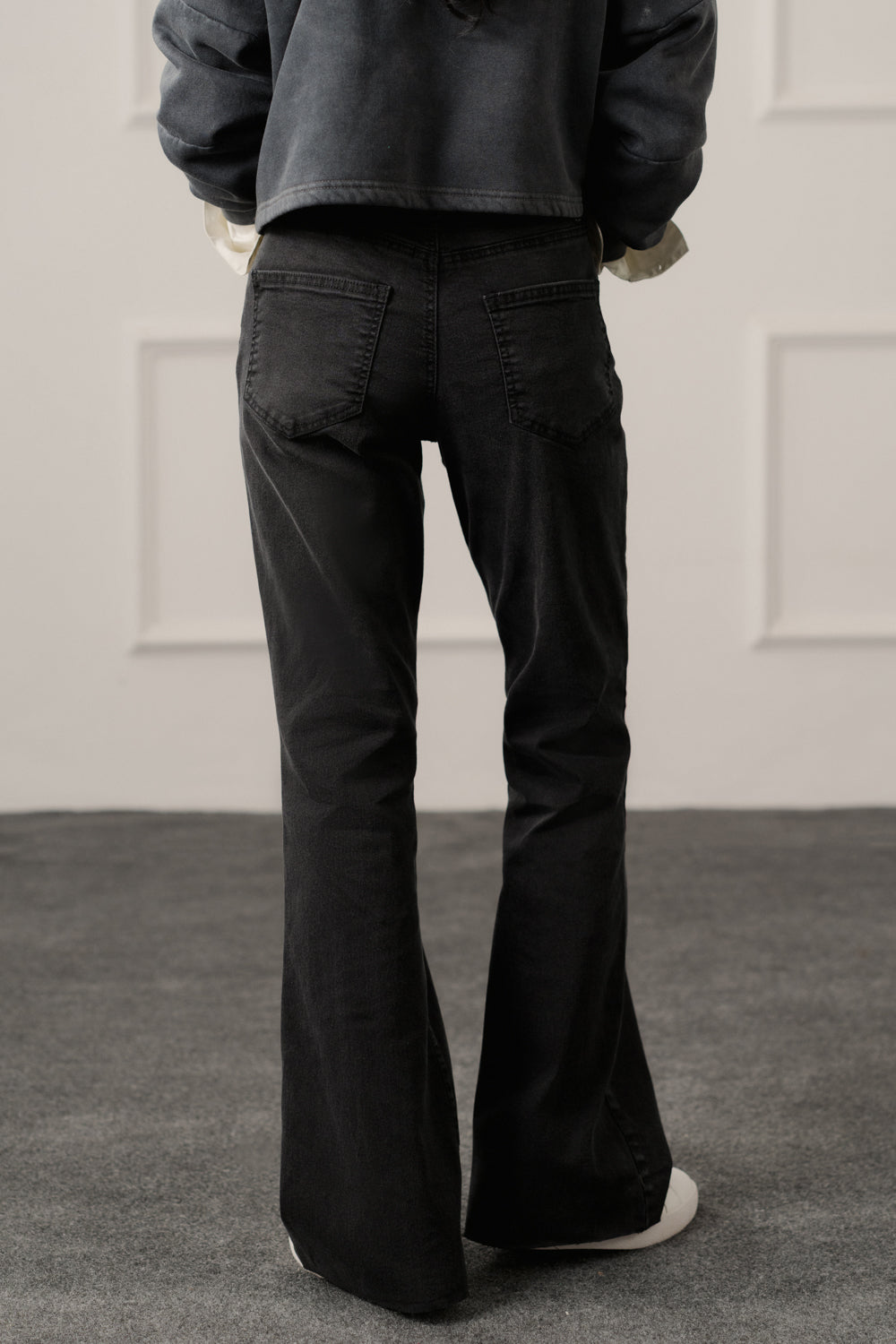 TUMMY SHAPER Black Mid Rise Flared Jeans