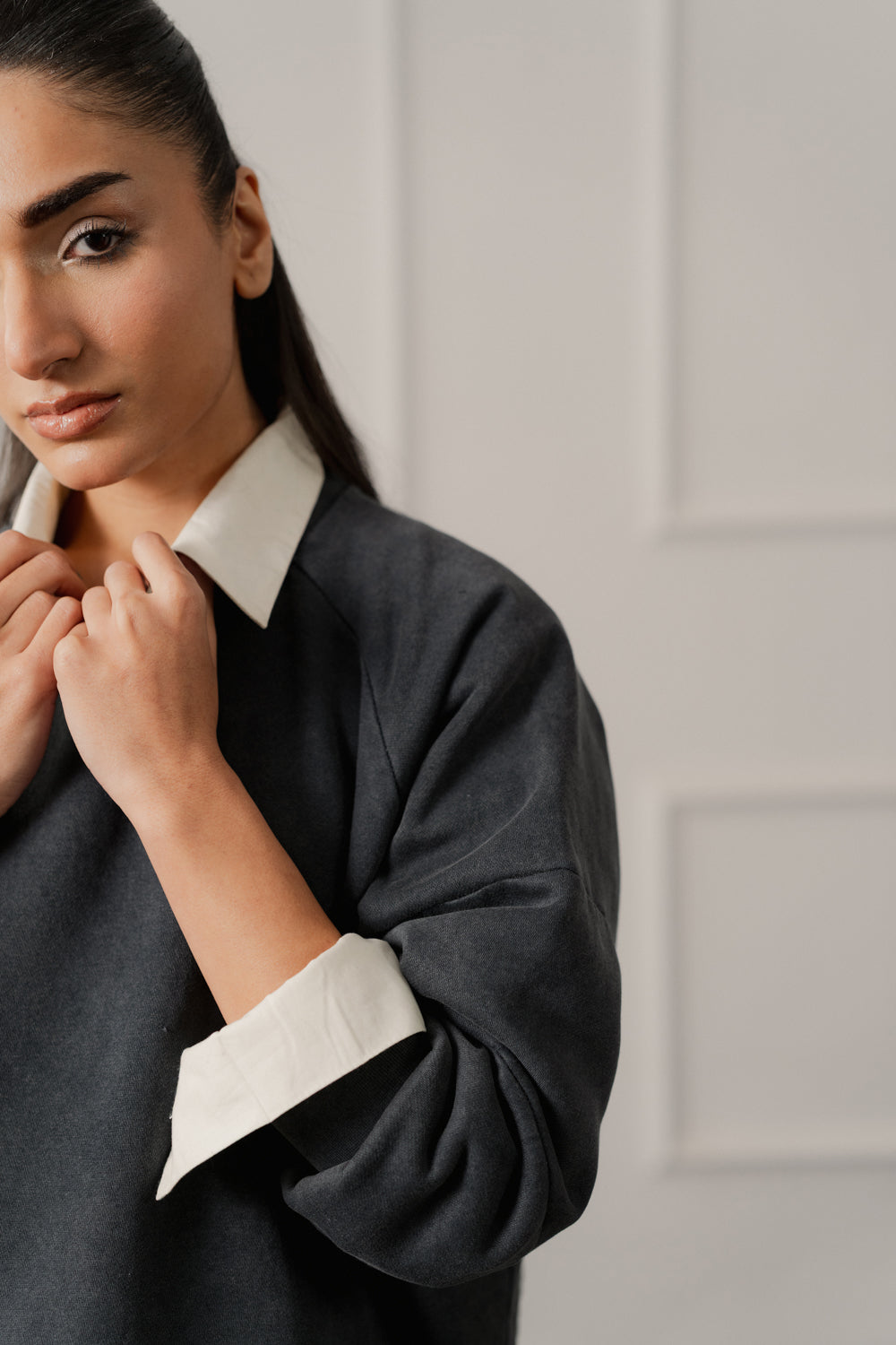 Grey Acid Washed Oversized Fit Crop Sweatshirt - Hustle N Holla