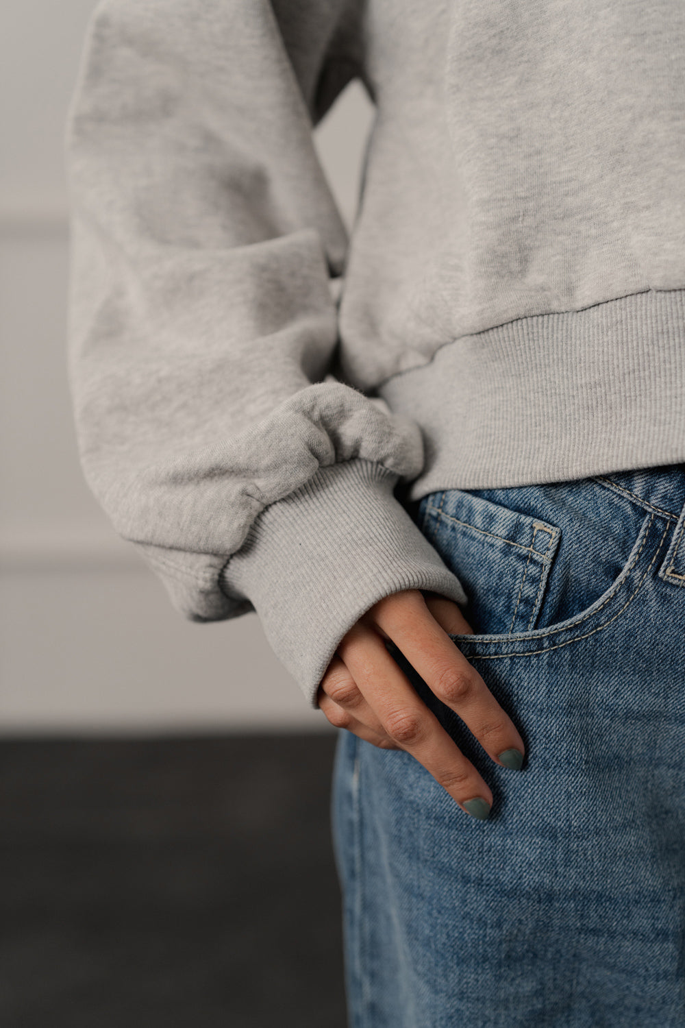 Grey Oversized Crop Graphic Zipper Hoodie - Hustle N Holla