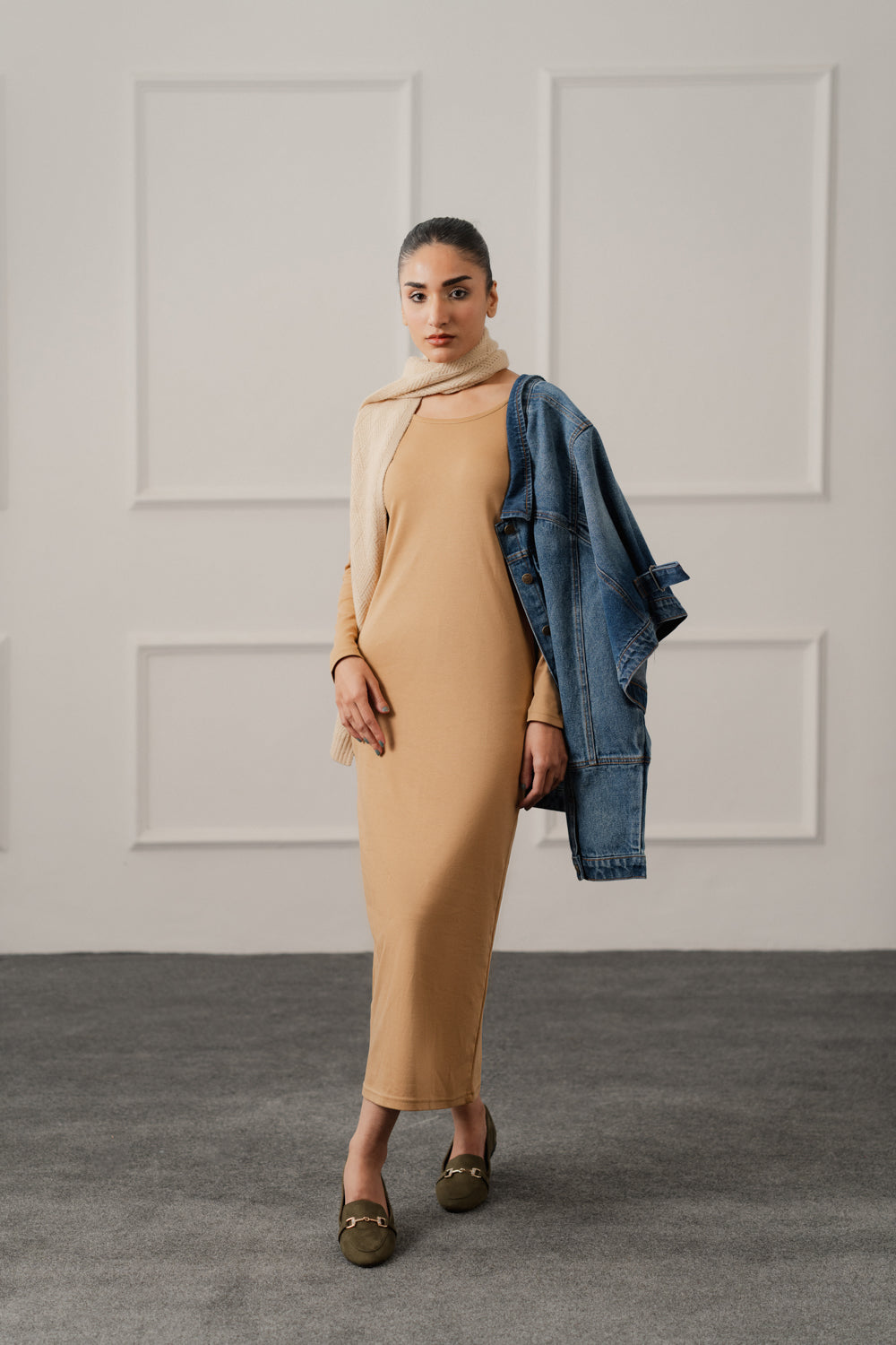 Beige Basic Long Sleeves Midi Dress