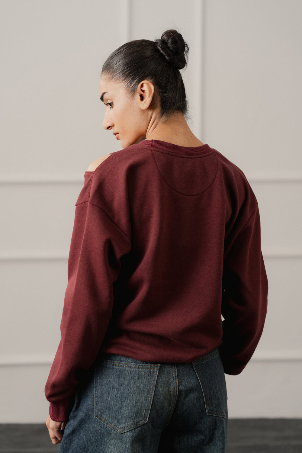 Burgundy Relaxed Fit Graphic Sweatshirt - Hustle N Holla