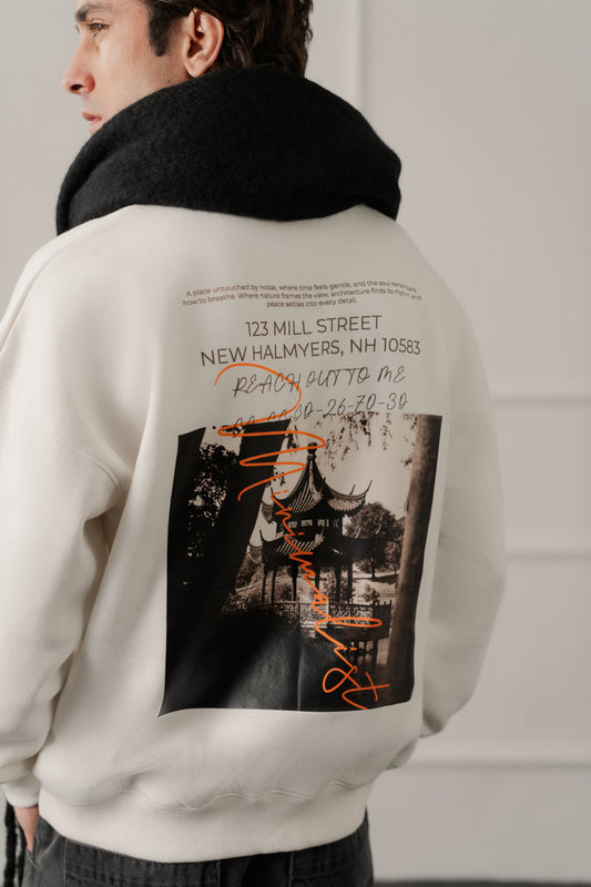 White Relaxed Fit Graphic Sweatshirt - Hustle N Holla