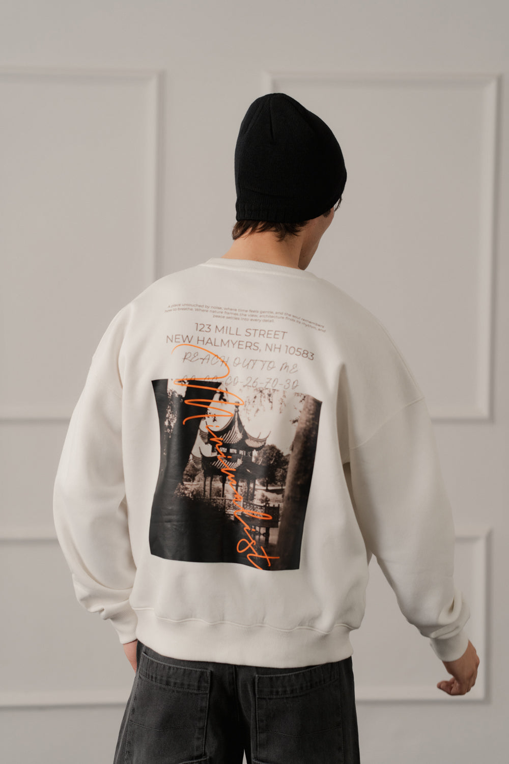 White Relaxed Fit Graphic Sweatshirt