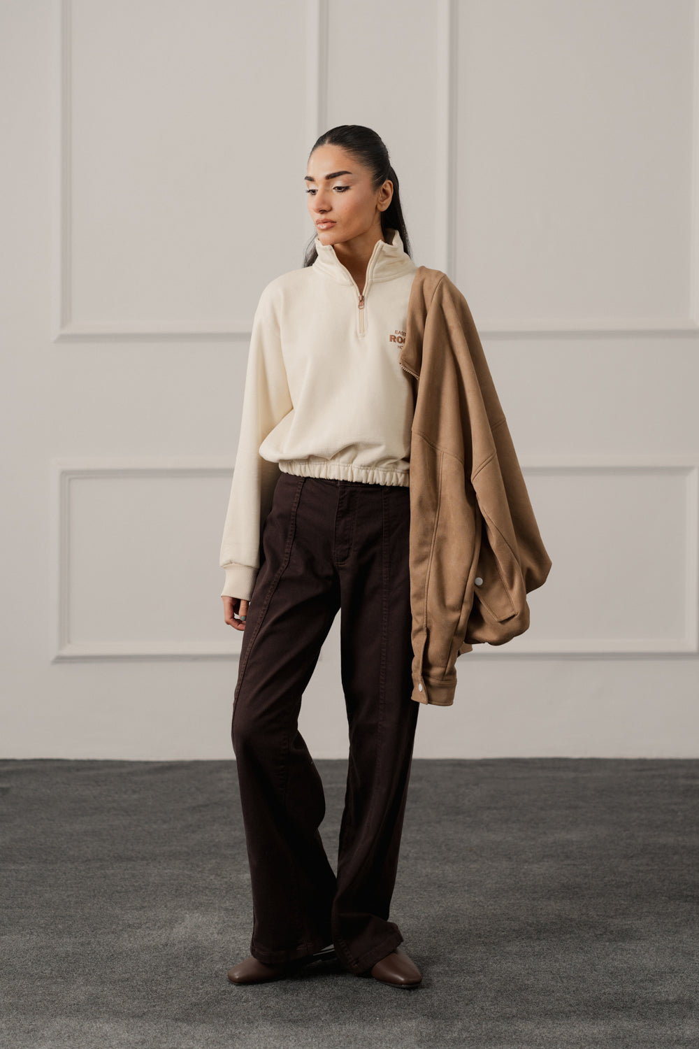 Beige Relaxed Fit Mock Neck Graphic Sweatshirt - Hustle N Holla