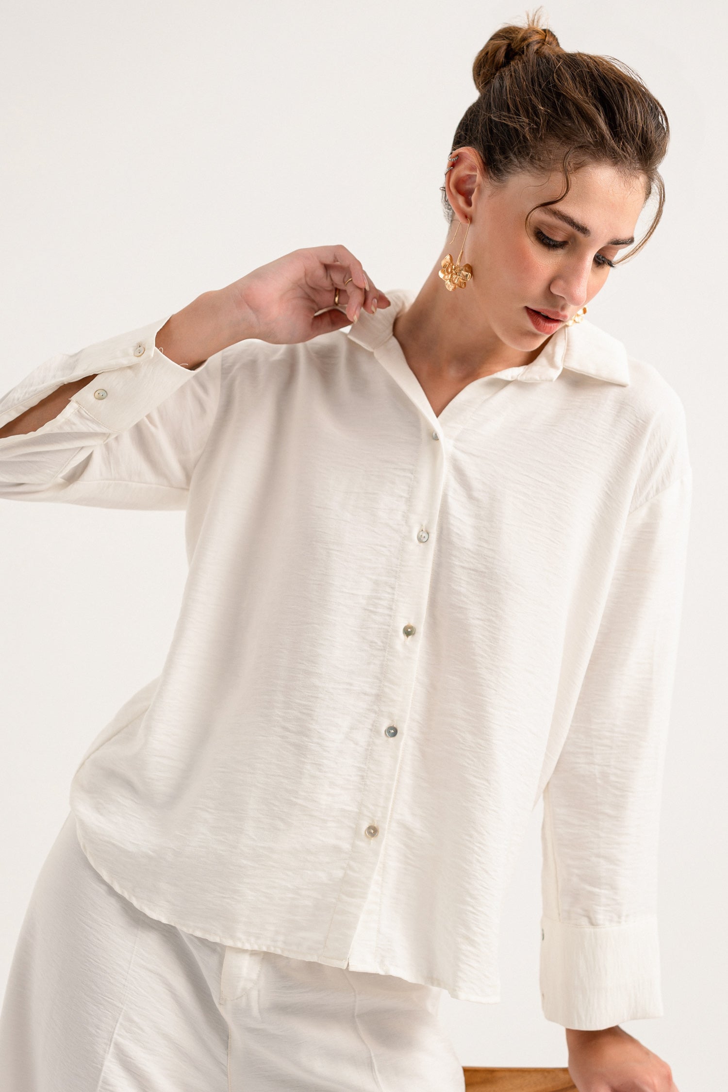 White Button-down Regular Fit Shirt - Hustle N Holla