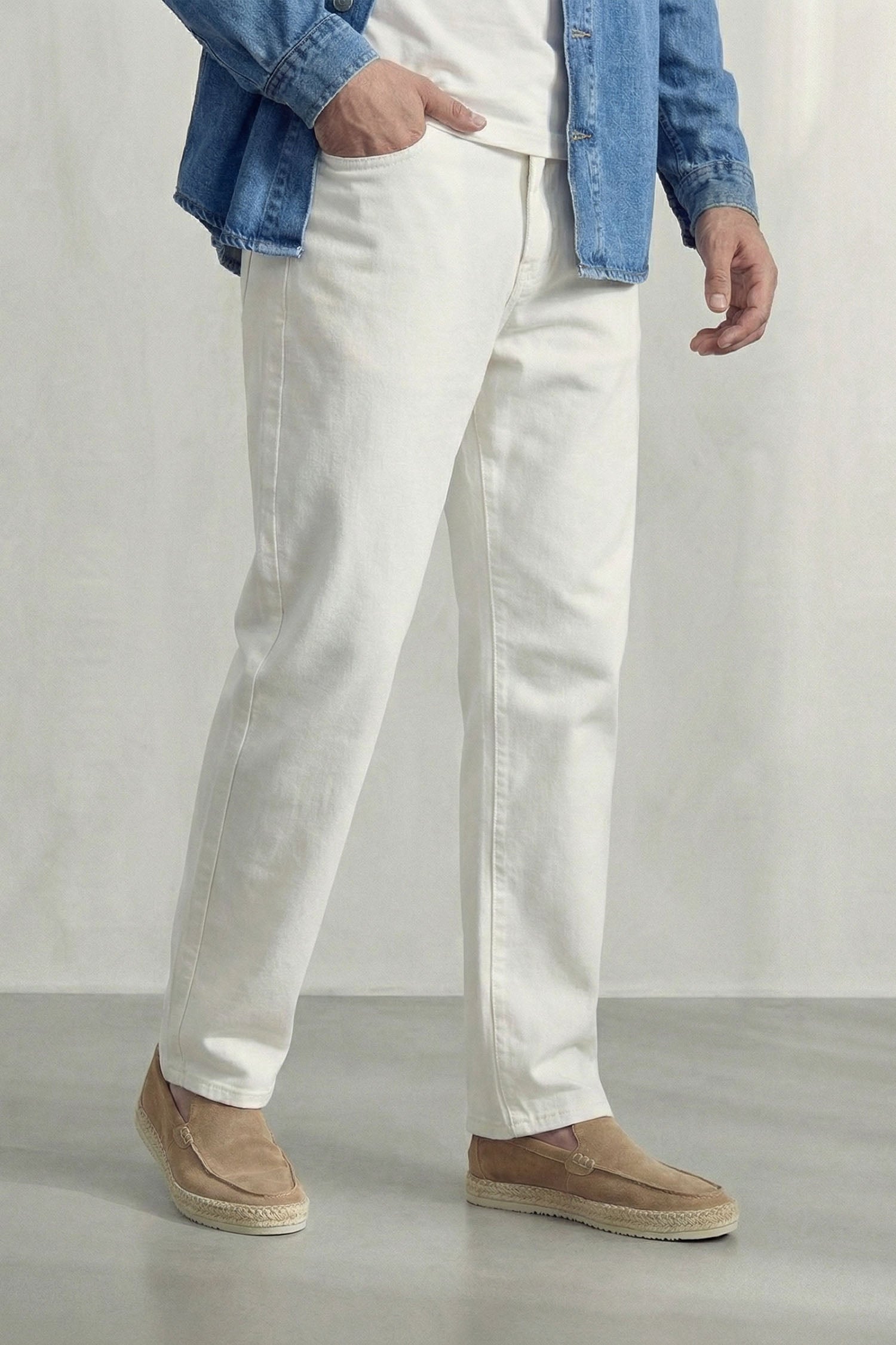 OFF White Relaxed Fit Denim Jeans - Hustle N Holla