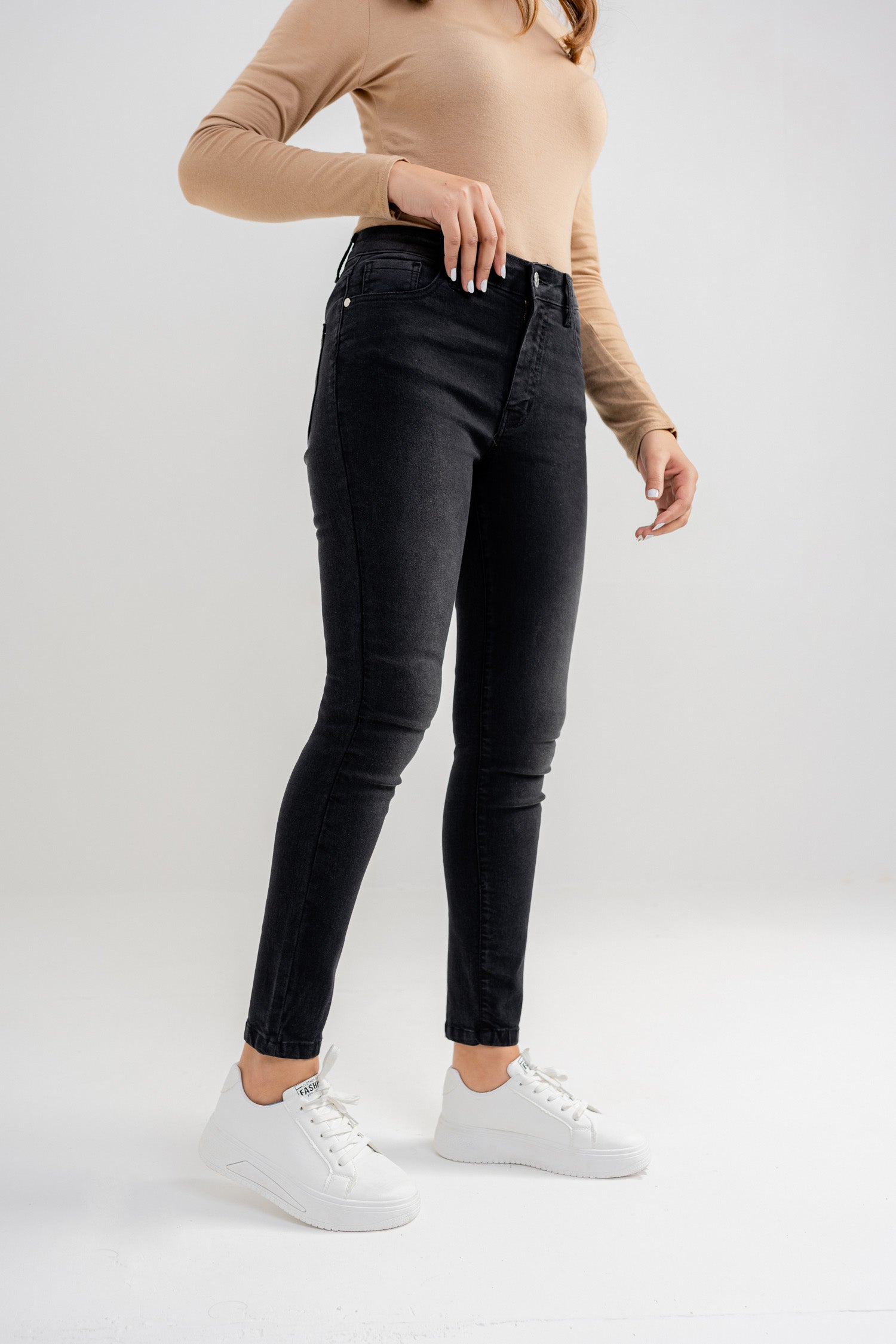 Meira Basic Fit Jeans - Hustle N Holla