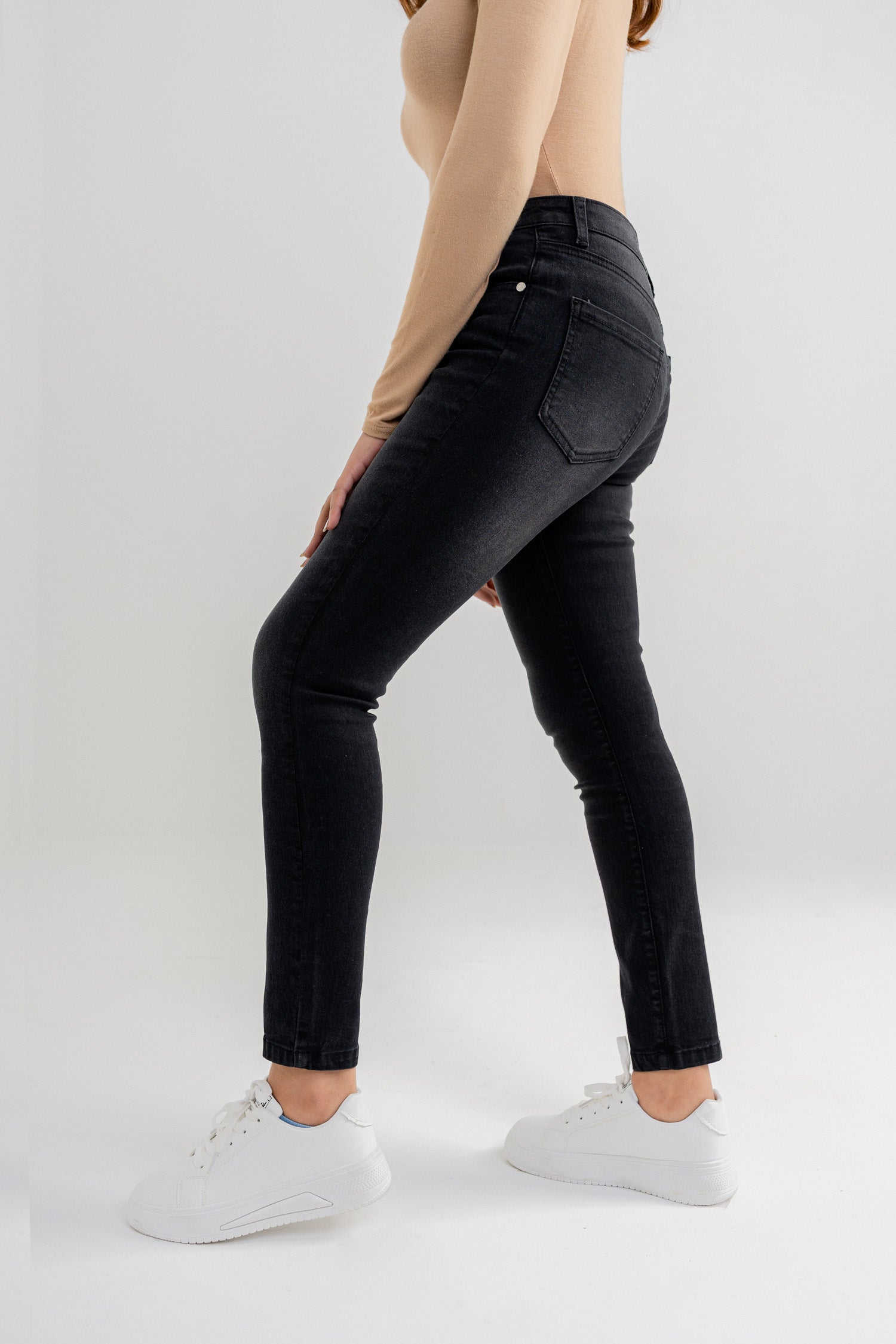 Meira Basic Fit Jeans - Hustle N Holla