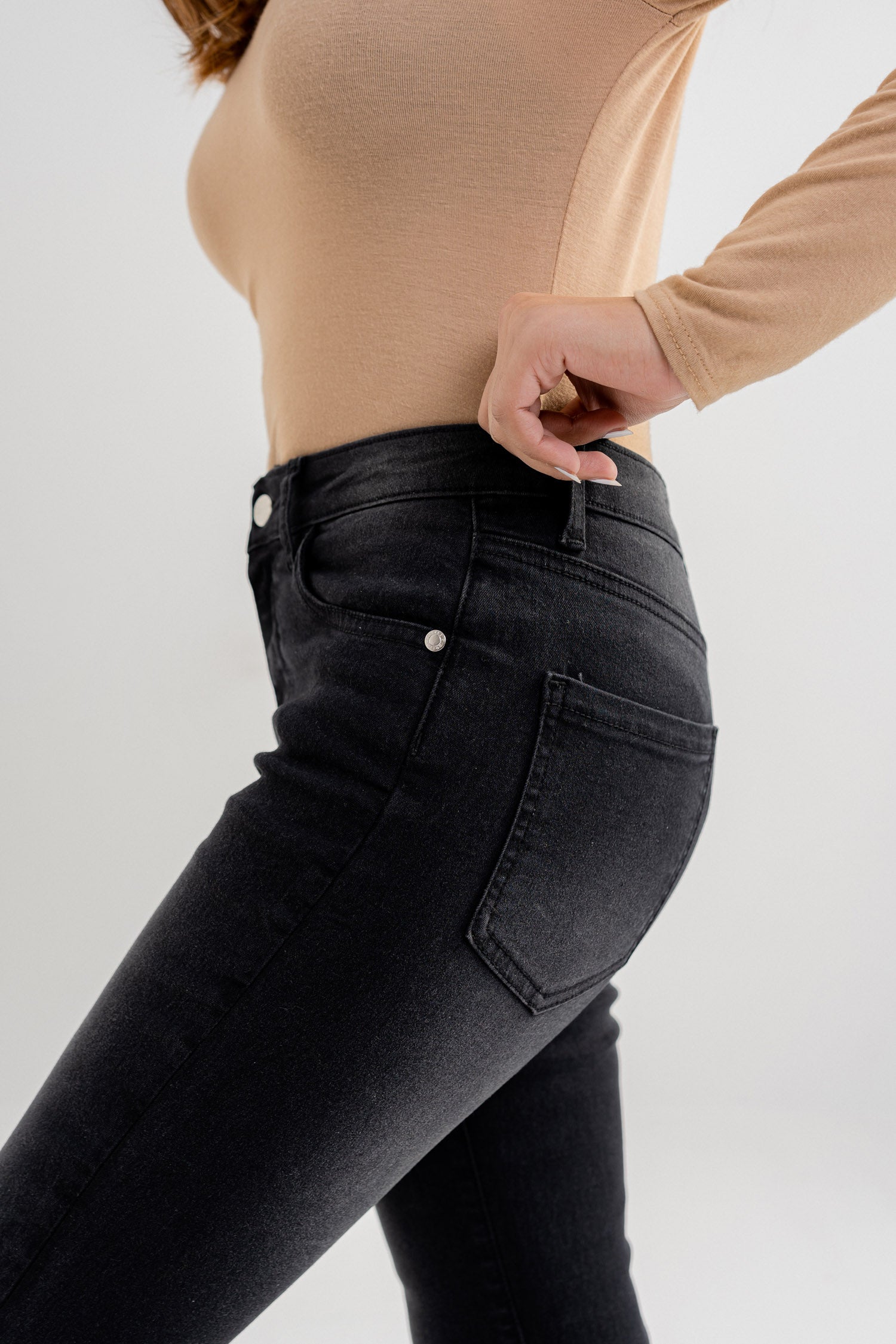 Meira Basic Fit Jeans - Hustle N Holla