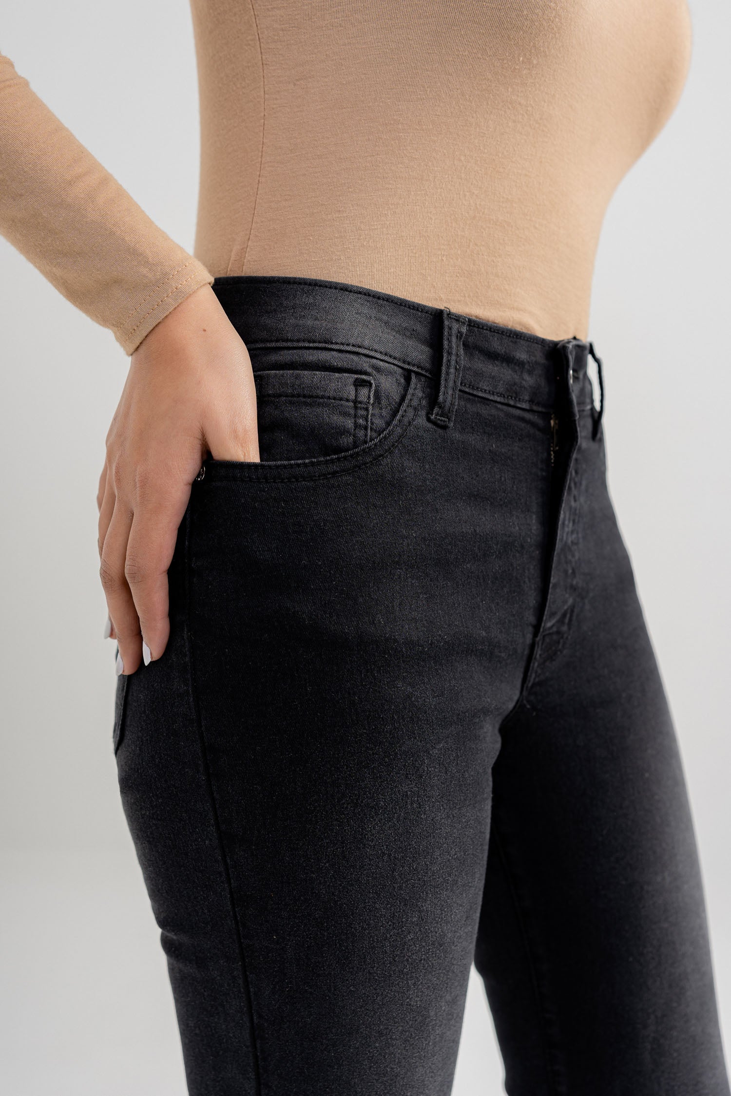 Meira Basic Fit Jeans - Hustle N Holla