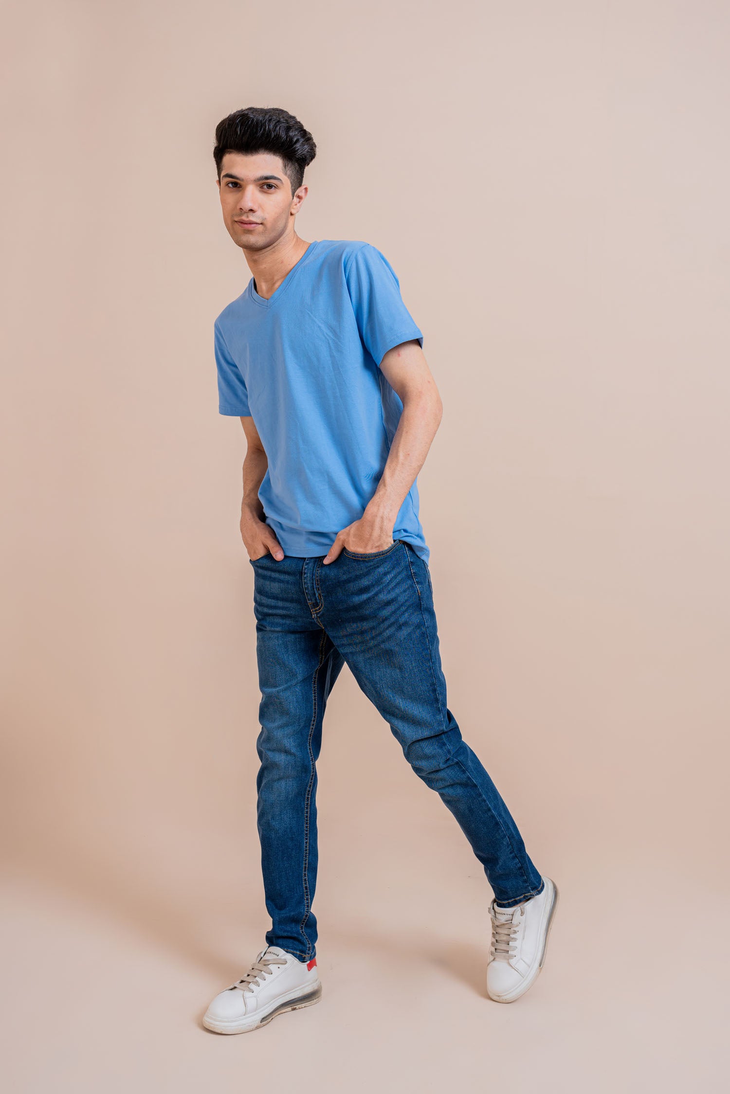 Royal Blue V-Neck  Fit T-shirt - Hustle N Holla