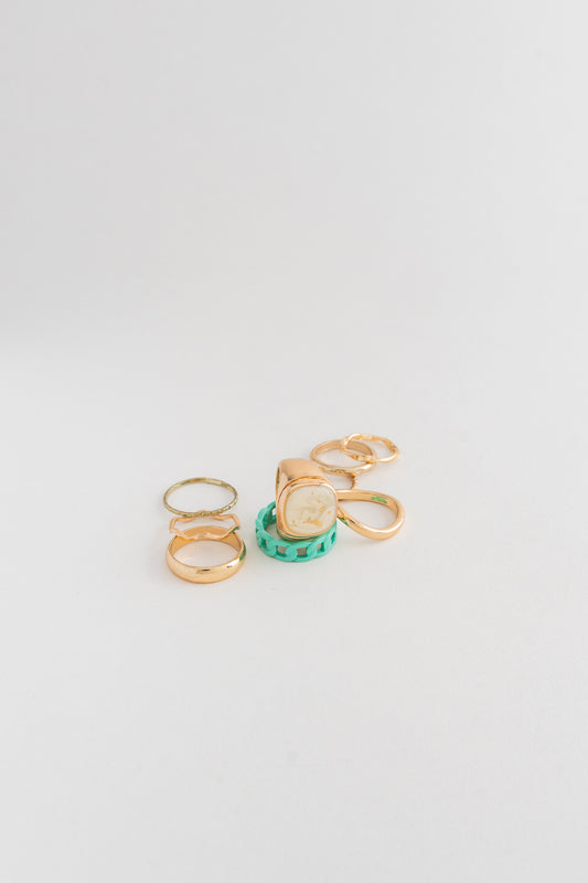 Gold Rings Set