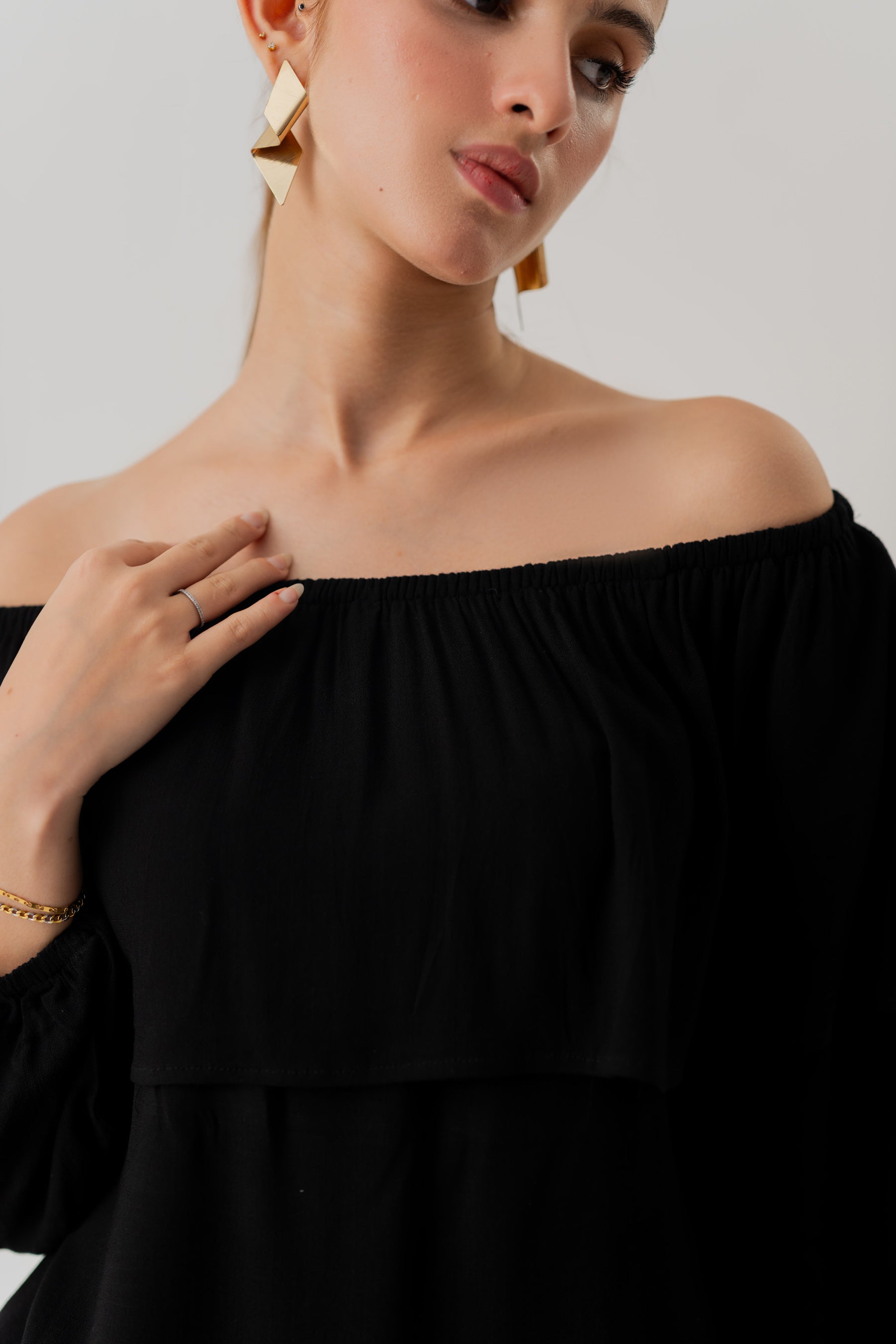 Black Off Shoulder Linen Blouse - Hustle N Holla