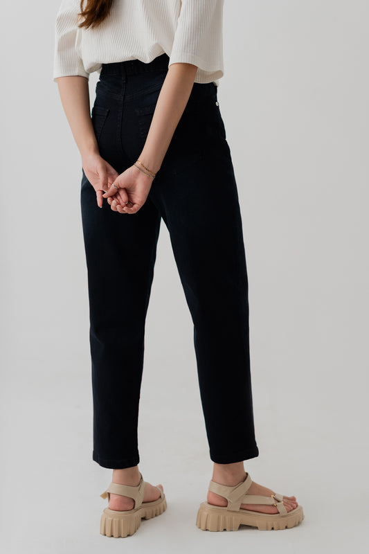 Dark Wash Mom Fit Denim jeans - Hustle N Holla