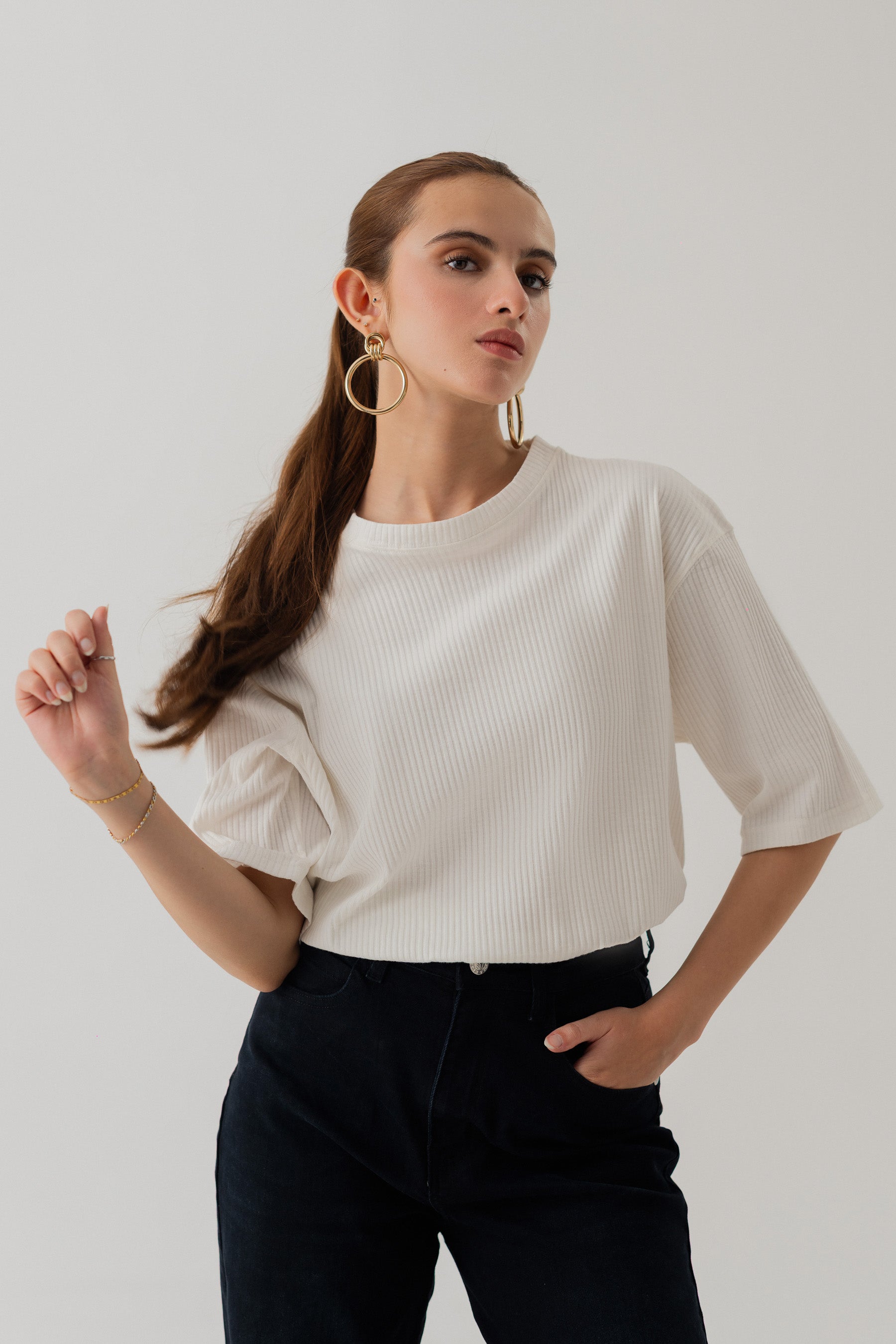 WHITE RIB RELAXED FIT T-SHIRT - Hustle N Holla