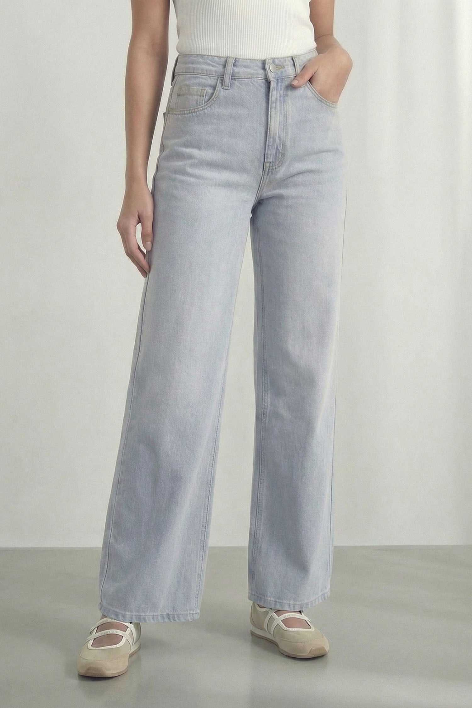 Star Detail Light Blue Mid Rise Wide Leg Jeans - Hustle N Holla